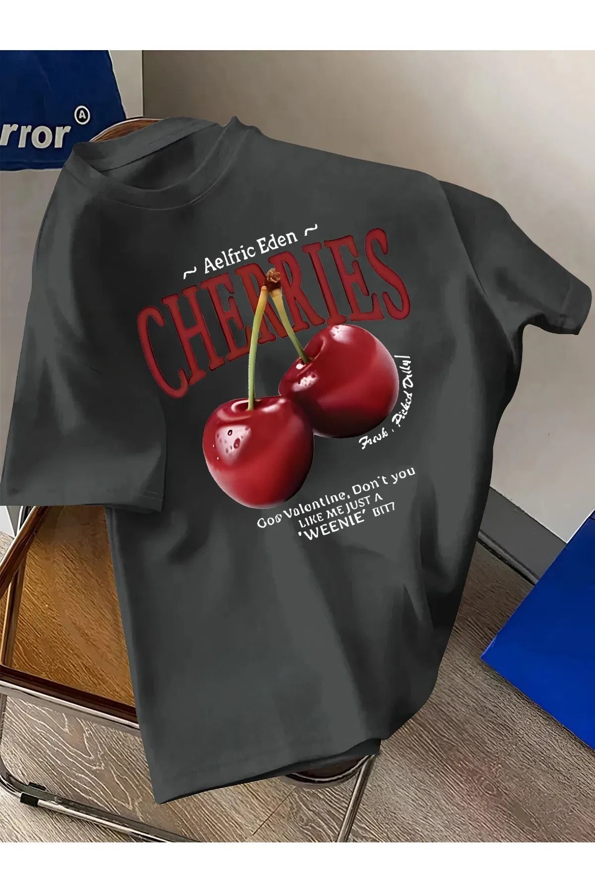 DAXİS Sportwear Company KADIN Cherry Baskılı Bisiklet Yaka Tişört