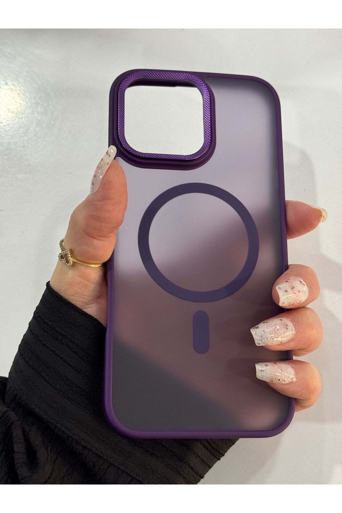 DÜNYA AKSESUAR İphone 15 pro Uyumlu Megsafe Şarj Mat Darbe Önleyici Tam Koruma Silikon Kılıf