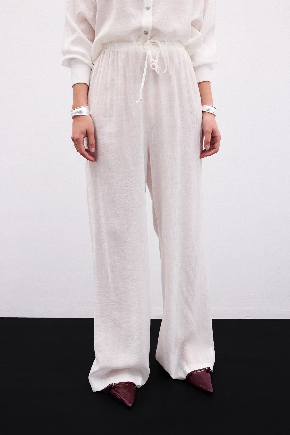 Sateen-Elastic Waist Trousers - Ecru 7