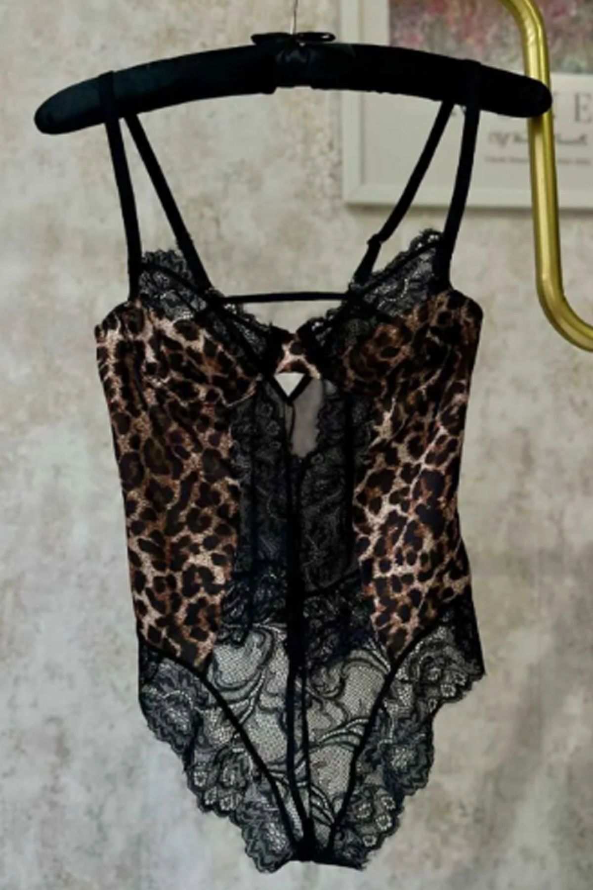 Jenny Daphne-Leopard Patterned Satin Lace Transparent Underwire Bodysuit with Snaps at the Bottom Blue-652 3