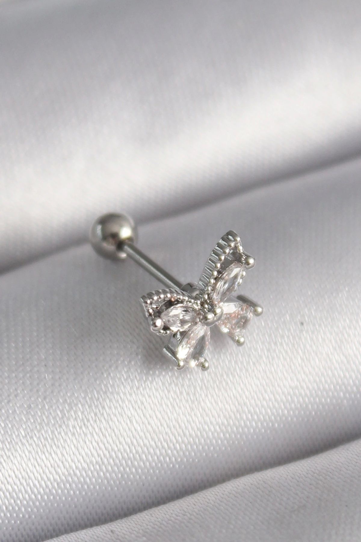 OurStyles 316L Çelik Gümüş Renk Zirkon Taşlı Kelebek Tragus Piercing - TJ-PR1233