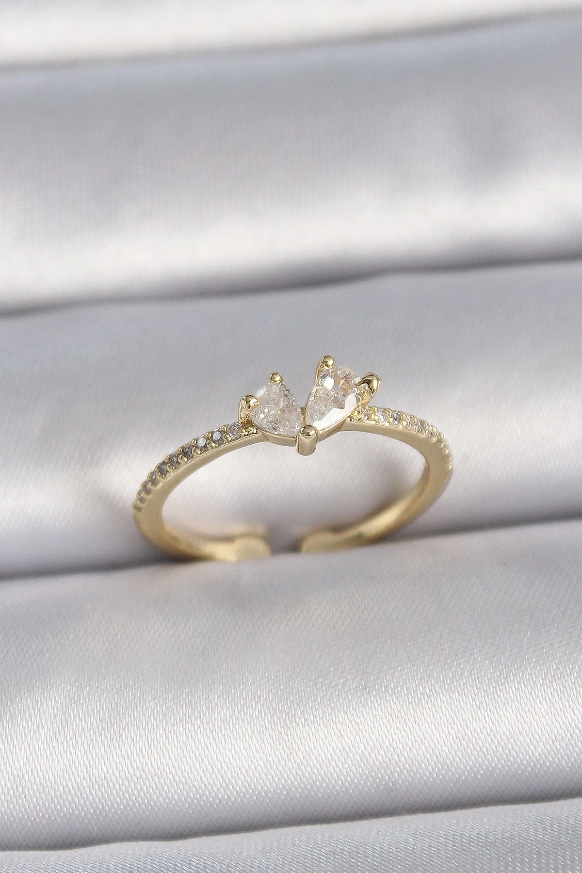 OurStyles Pirinç Gold Renk Ayarlanabilir Zirkon Taşlı Kalp Model Kadın Yüzük - TJ-BYK3406
