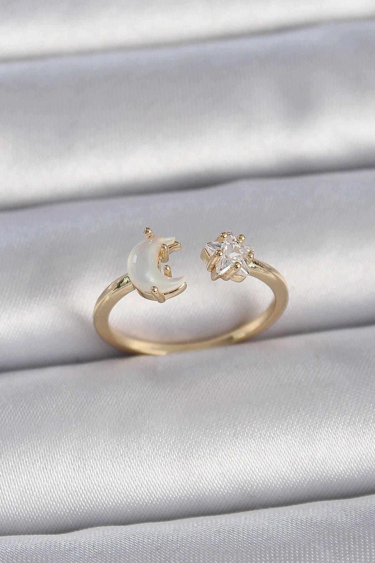 OurStyles Pirinç Gold Renk İncili Hilal Zirkon Taşlı Yıldız Ayarlanabilir Model Kadın Yüzük - TJ-BYK3360