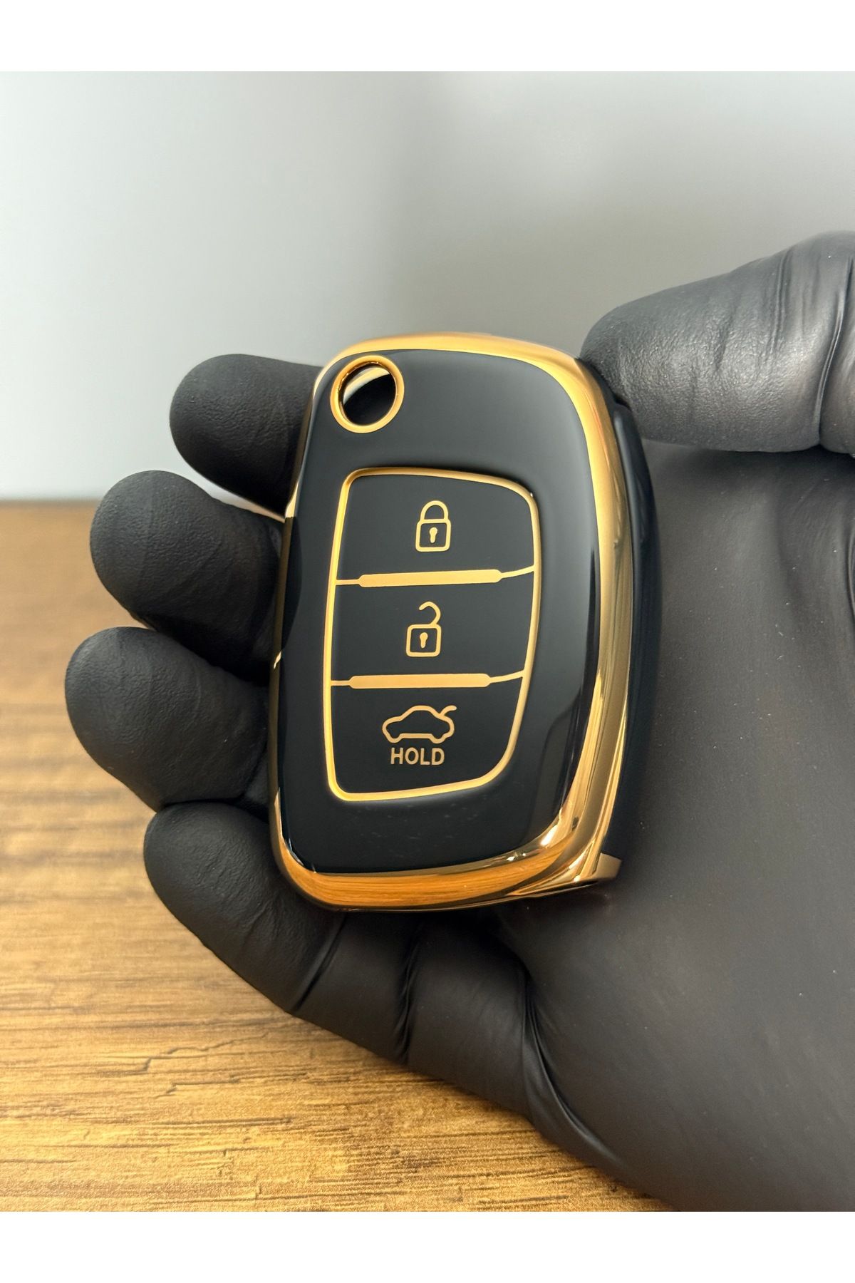 Mavi Keys Hyundai i20, Bayon, Accent, Sonata 2019-2024 Uyumlu Sustalı 3 Düğmeli Silikon Anahtar Kılıfı Siyah