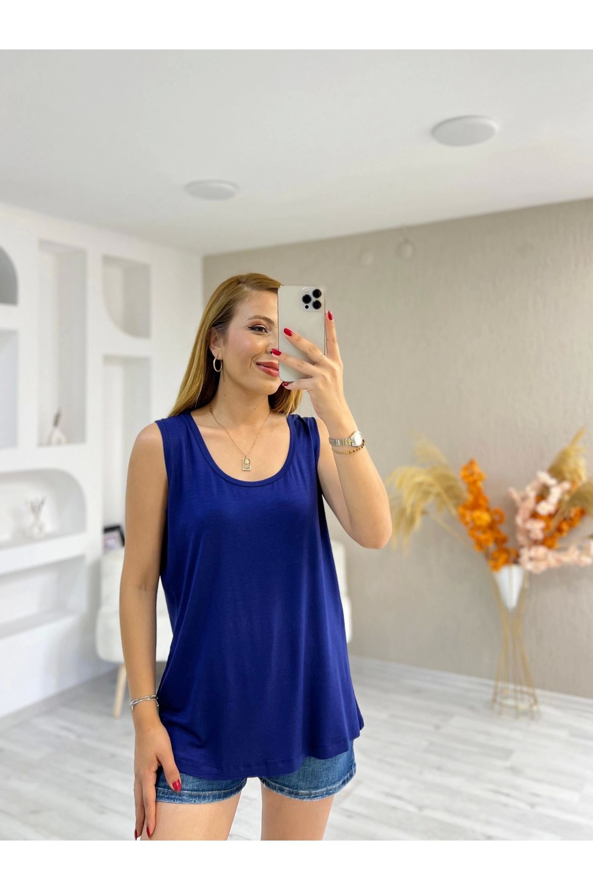 İrka Moda Viskon Kumaş Kolsuz U Yaka Bluz Lacivert