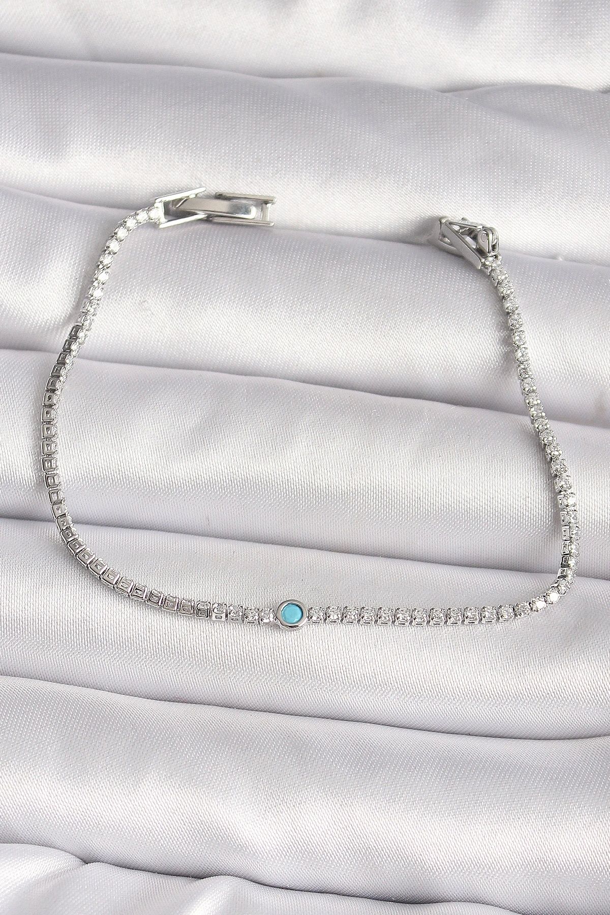 OurStyles Pirinç Gümüş Renk Su Yolu Zirkon Taşlı Mavi Taşlı Kadın Bileklik - TJ-BB6616
