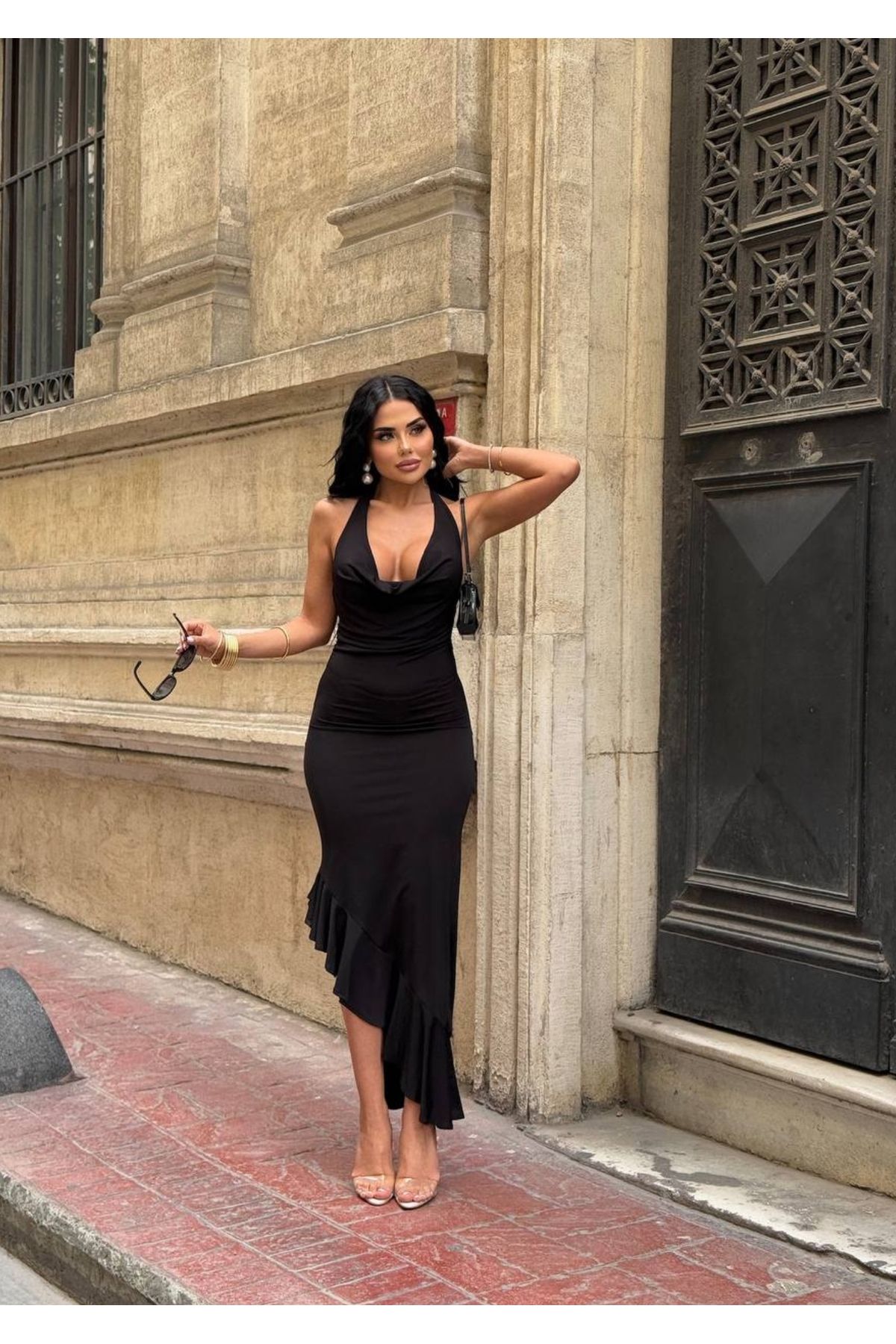 Love Fab İnce Askılı Degaje Yaka Sırt Dekolteli Fırfırlı Midi Elbise