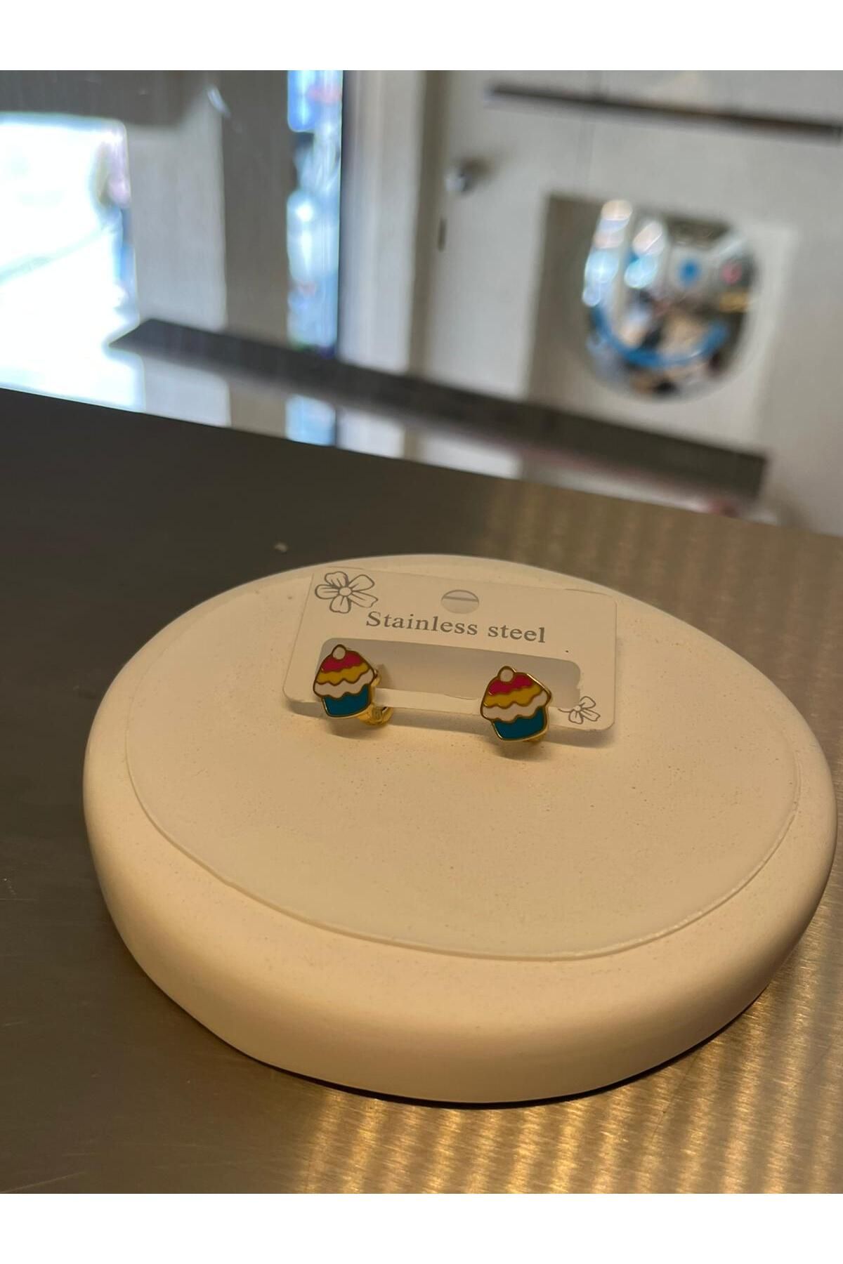 BeGa store Kız çocuk çelik dondurmalı küpe