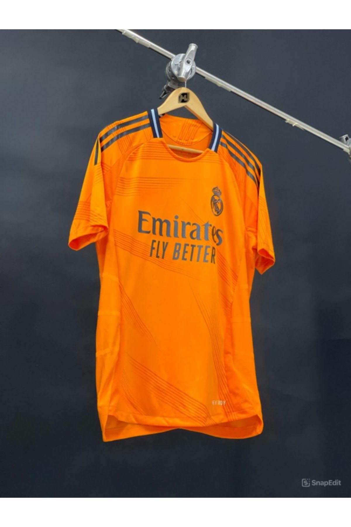 Atlas Global realmadrid 2024/25 deplasman turuncu forması