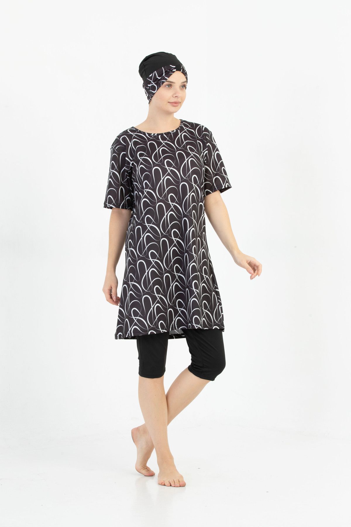 bazaar-turkey all you need Desenli Kısa Kollu Kısa Taytlı Tesettür Mayo 1604-46 Siyah
