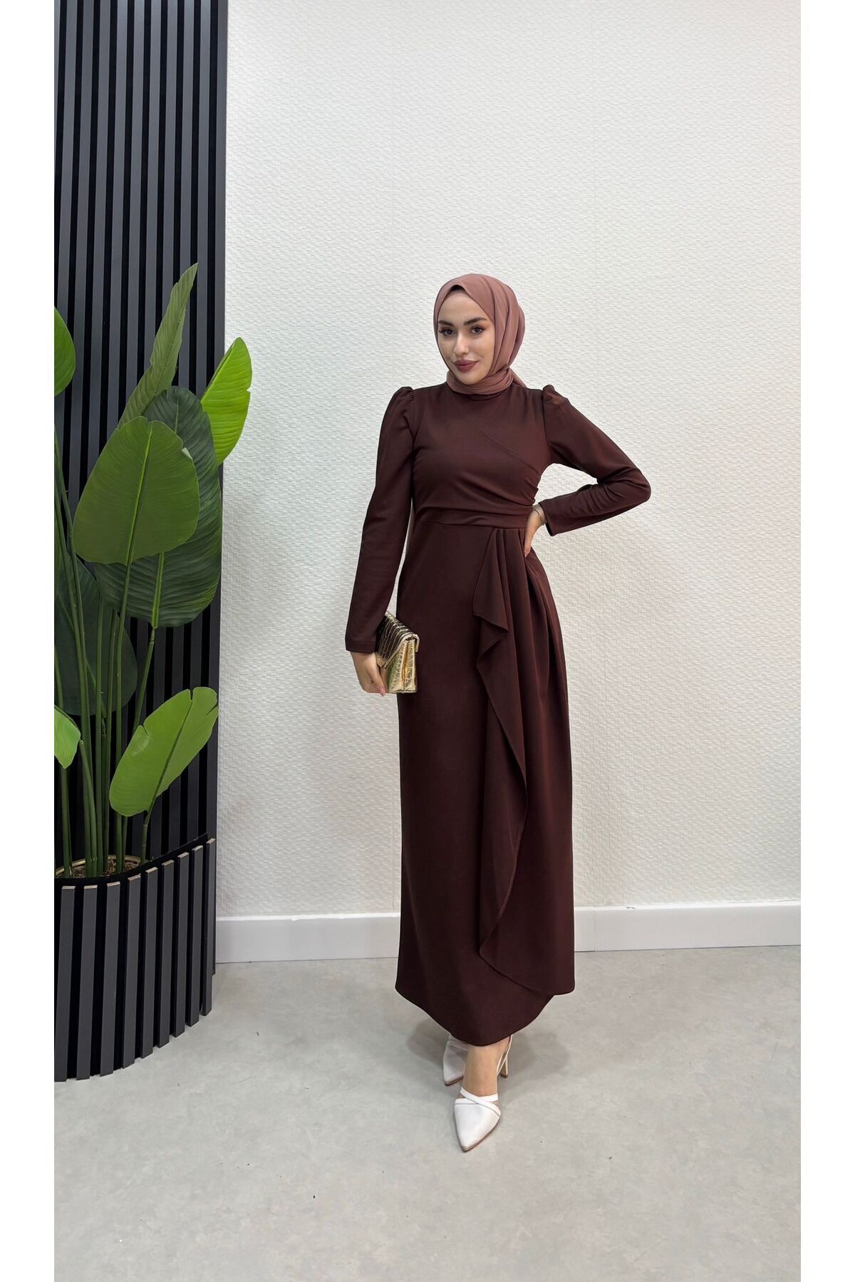 modadeywearst Eteği Fırfır Detaylı Tesettür Elbise