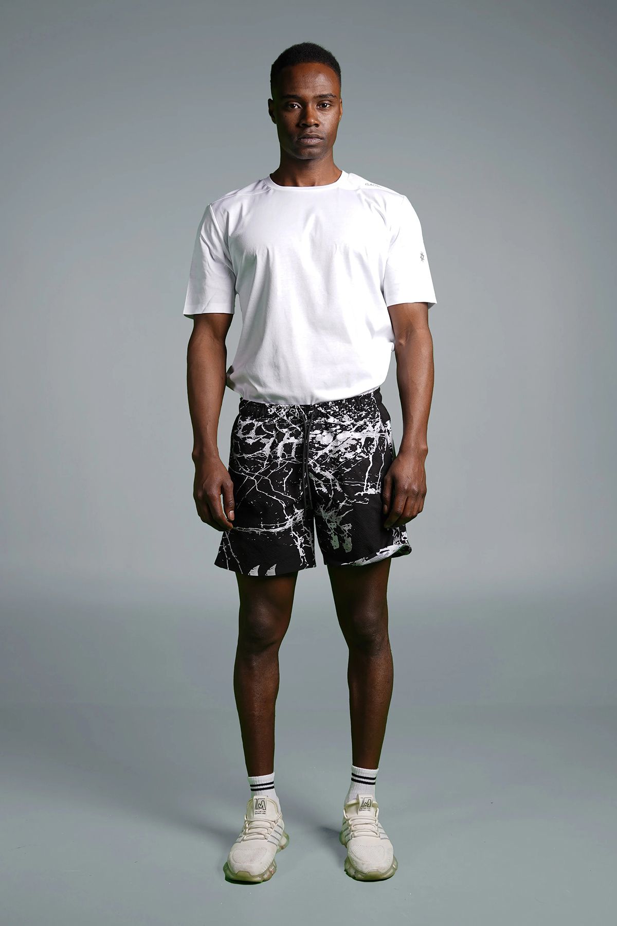 Isaora Desenli Su Geçirmez Regular Fit Normal Bel Lazer Kesim Mayo Short Erkek MAYO SHORT M21B6224 D