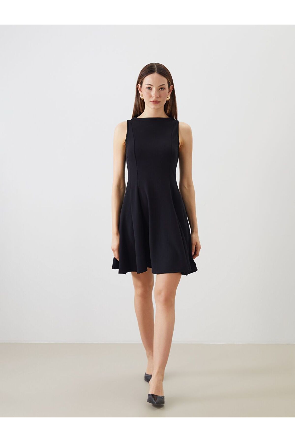 LC Waikiki LCWAIKIKI Classic Bisiklet Yaka Peplum Mini Elbise