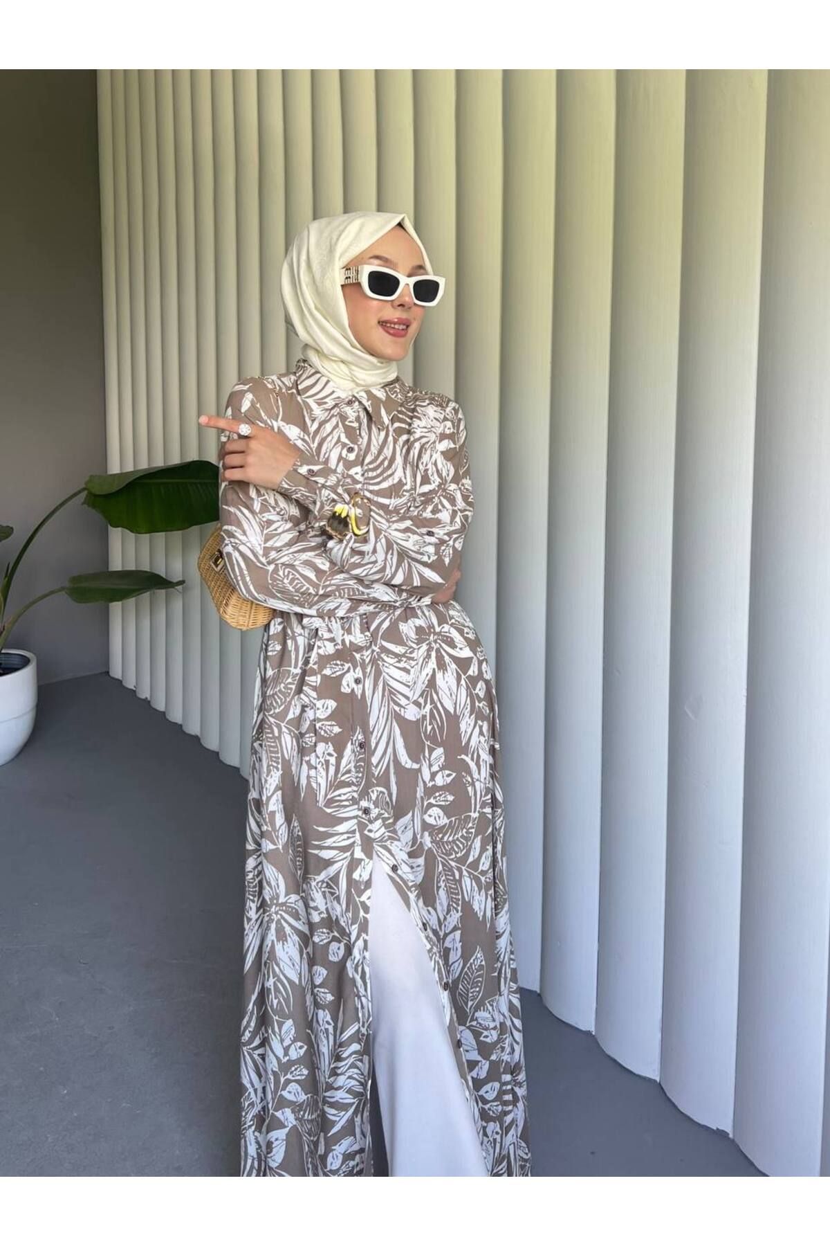 Castivo Fashion Yaprak Desenli Düğmeli Beli Bağcıklı Elbise