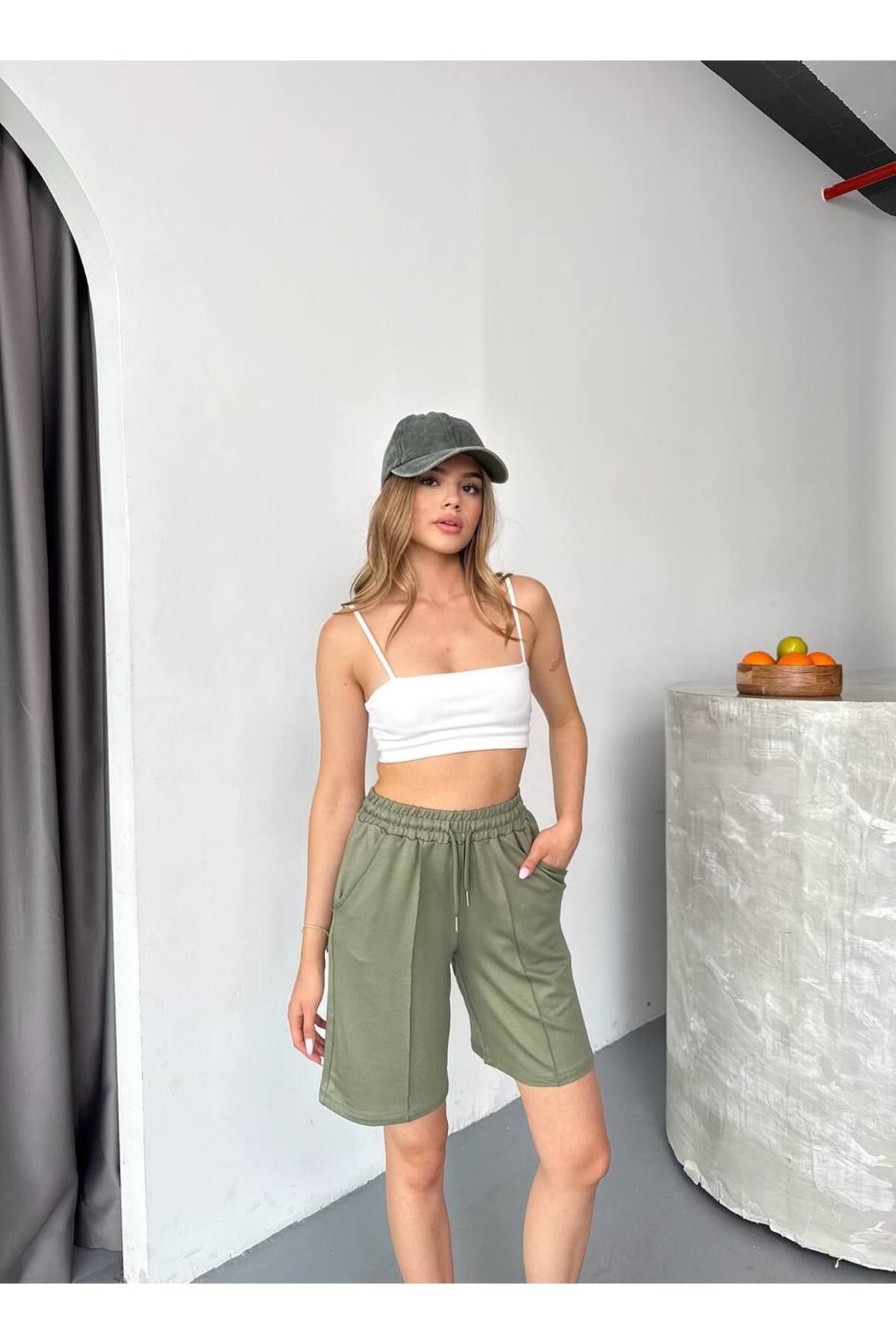 Castivo Fashion Cepli Yüksek Bel Rahat Kalıp Kadın Şort