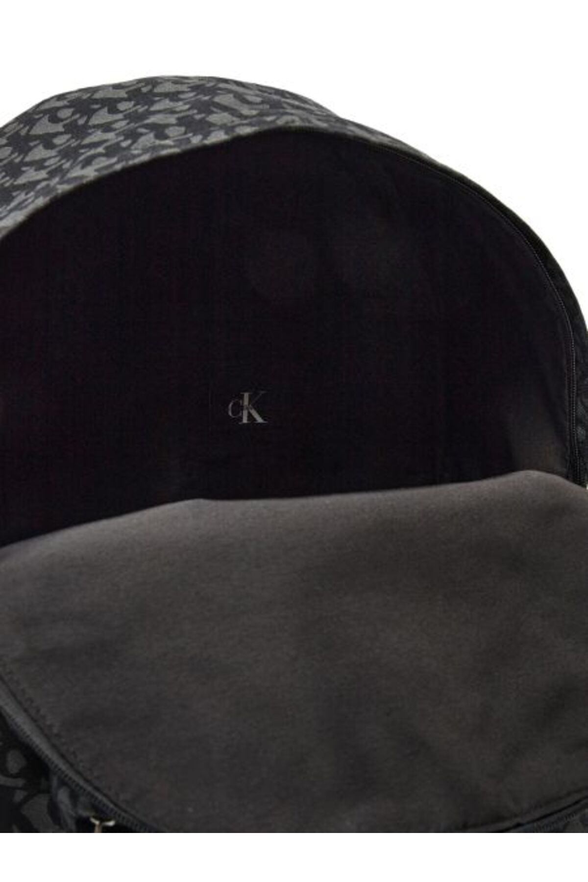 Calvin Klein-UNSTRCTRD MNGRM BCKP - Kožená bunda s vysokým pasem 4