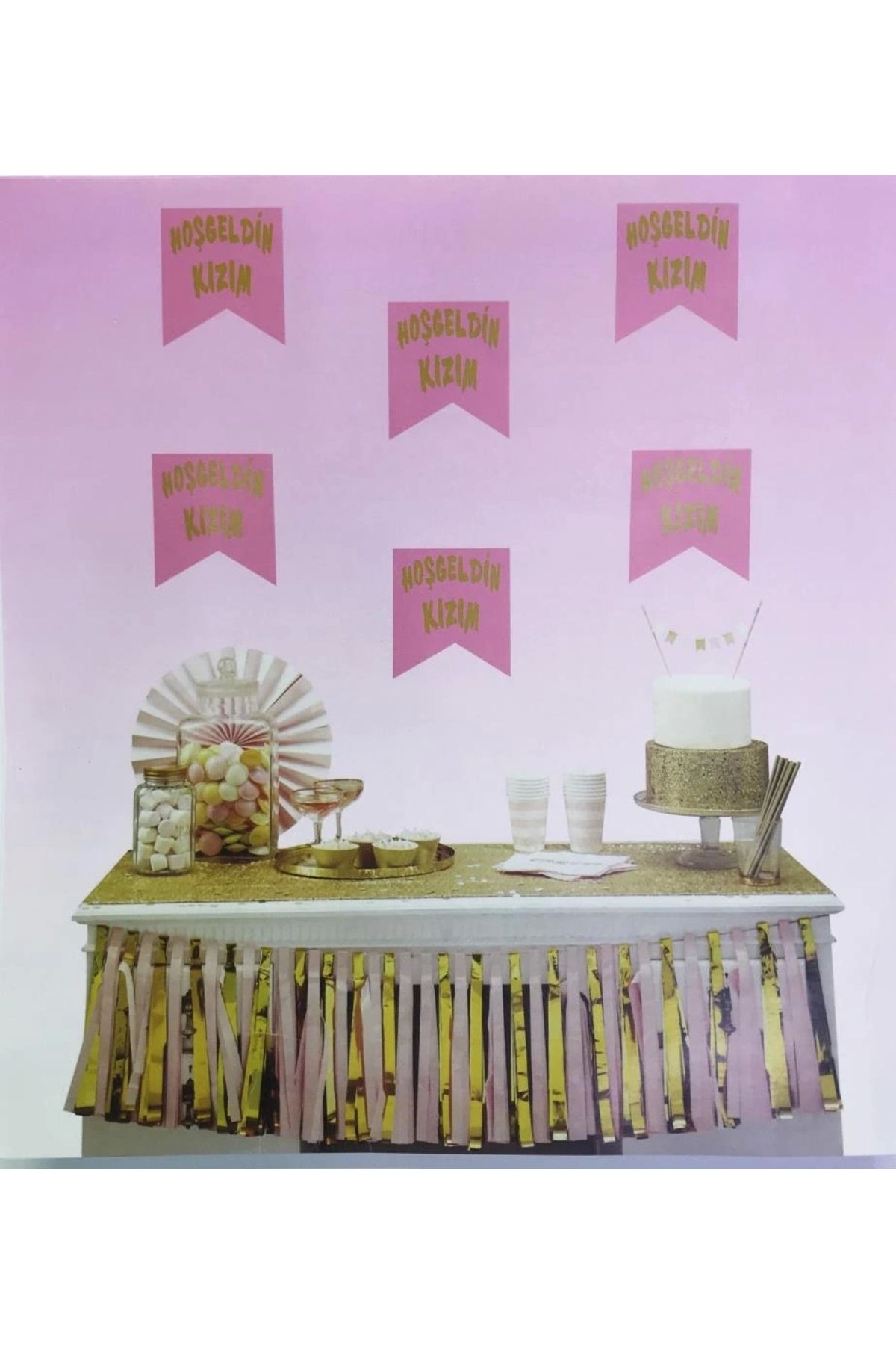 OurStyles Pembe Üzeri Altın Hoşgeldin Kızım Flama Süs