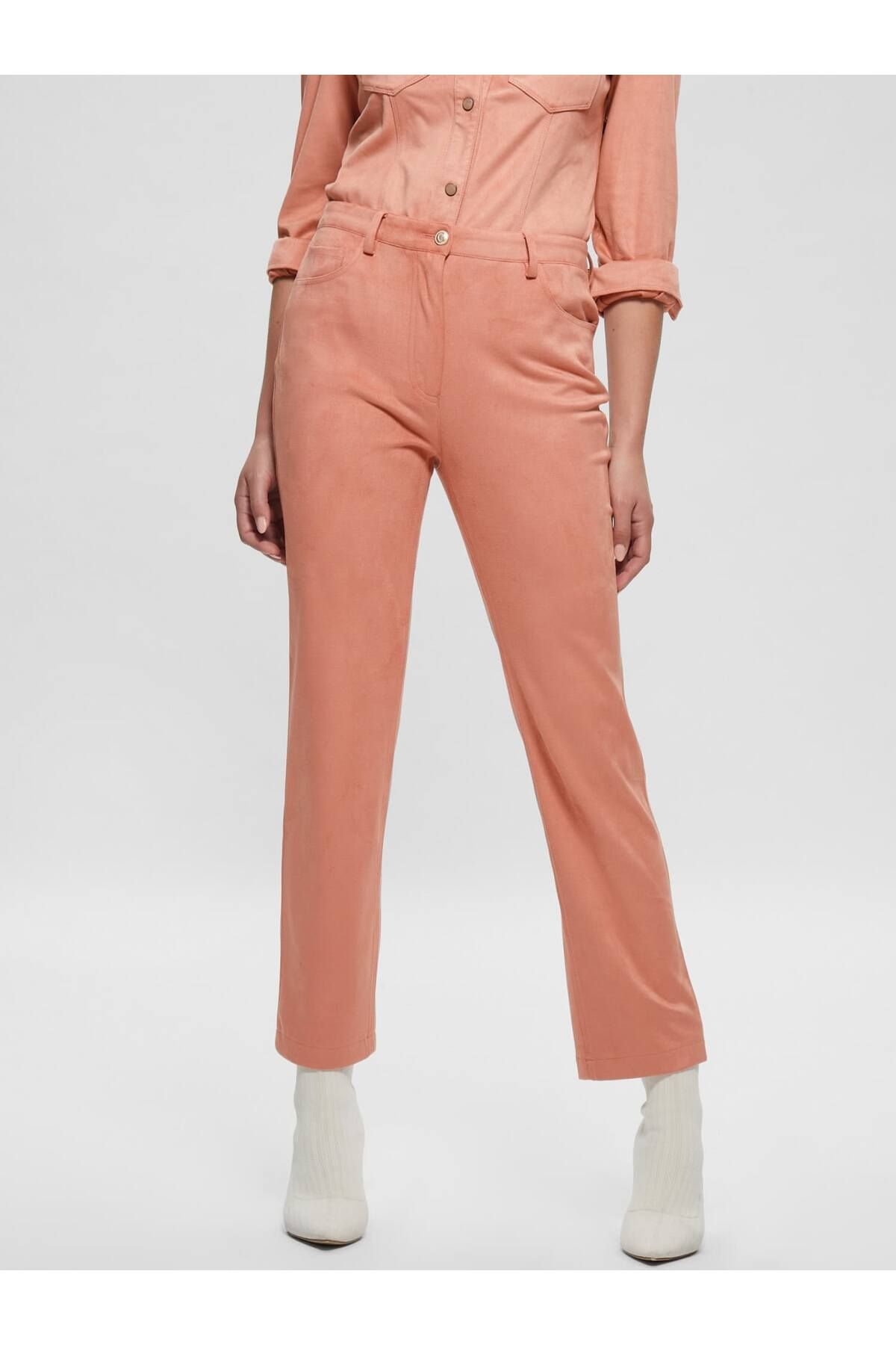 Guess Kelly Straight Kadın Regular Fit Pantolon