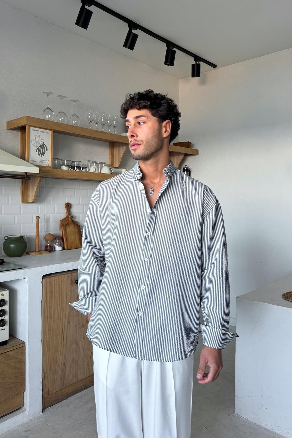 Flaw Wear Siyah Çizgili Oversize Uzun Kol Gömlek