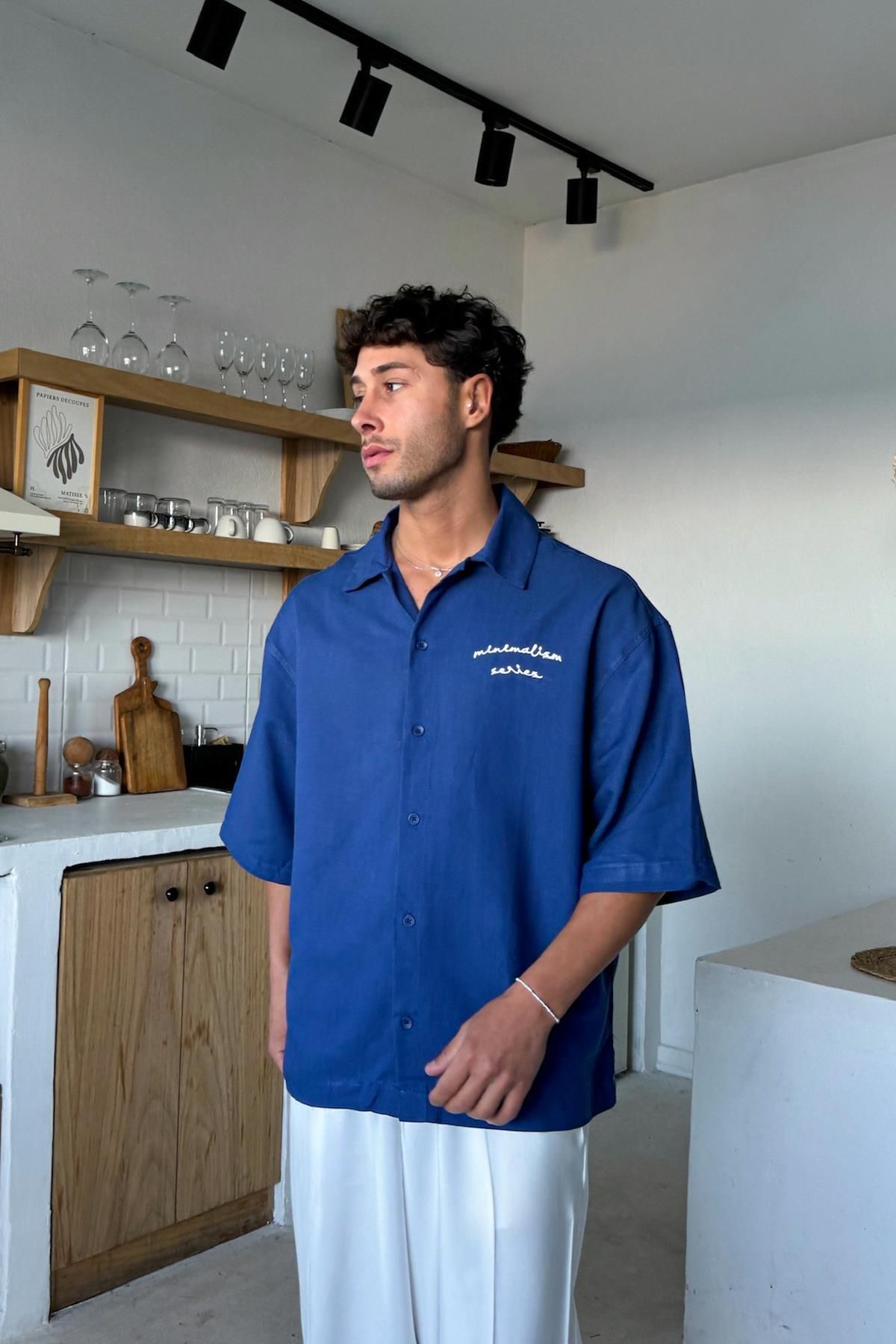 Flaw Wear İndigo Nakışlı Oversize Kısa Kol Gömlek
