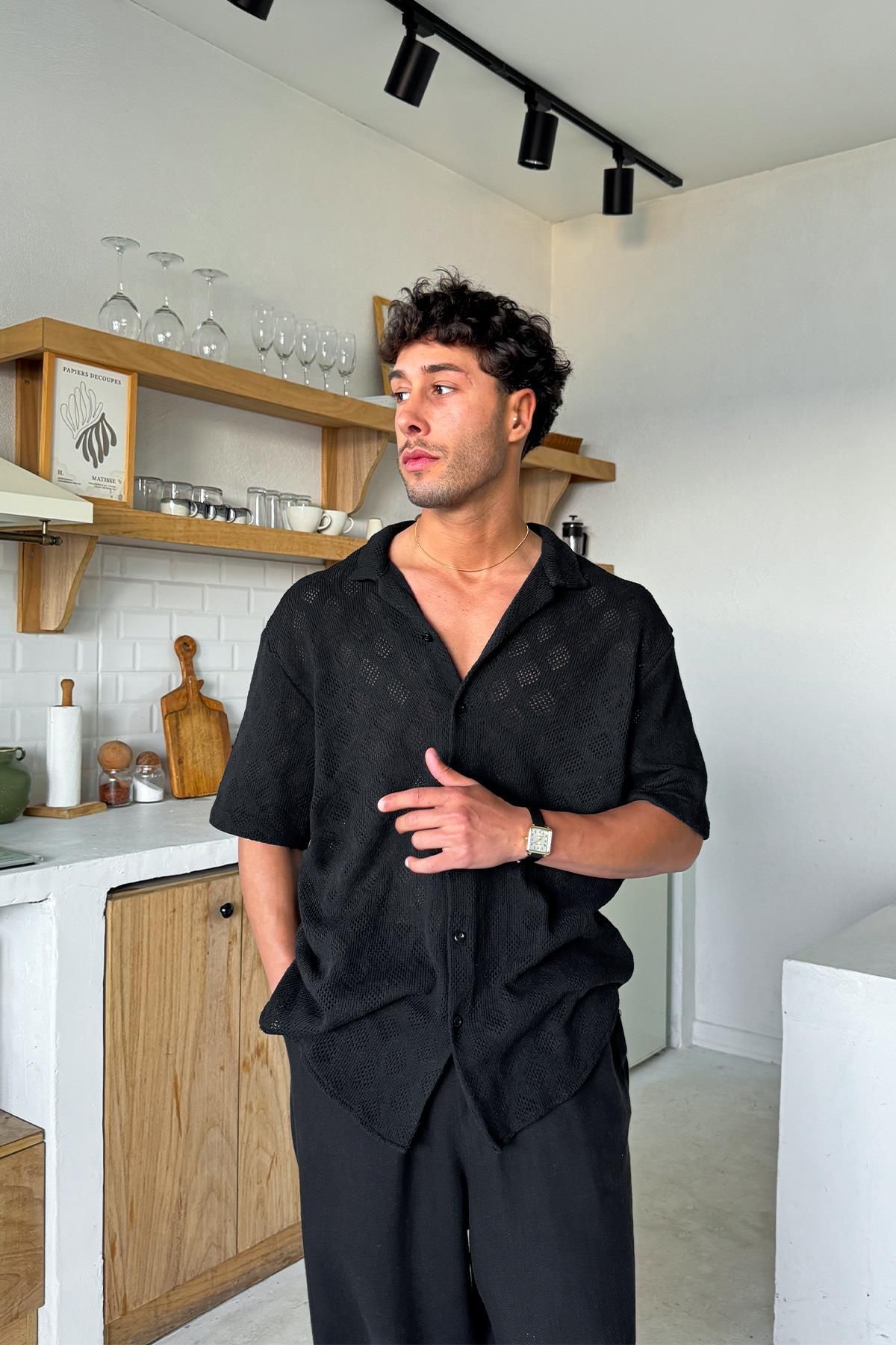 Flaw Wear Desenli Triko Kısa Kol Siyah Regular Gömlek