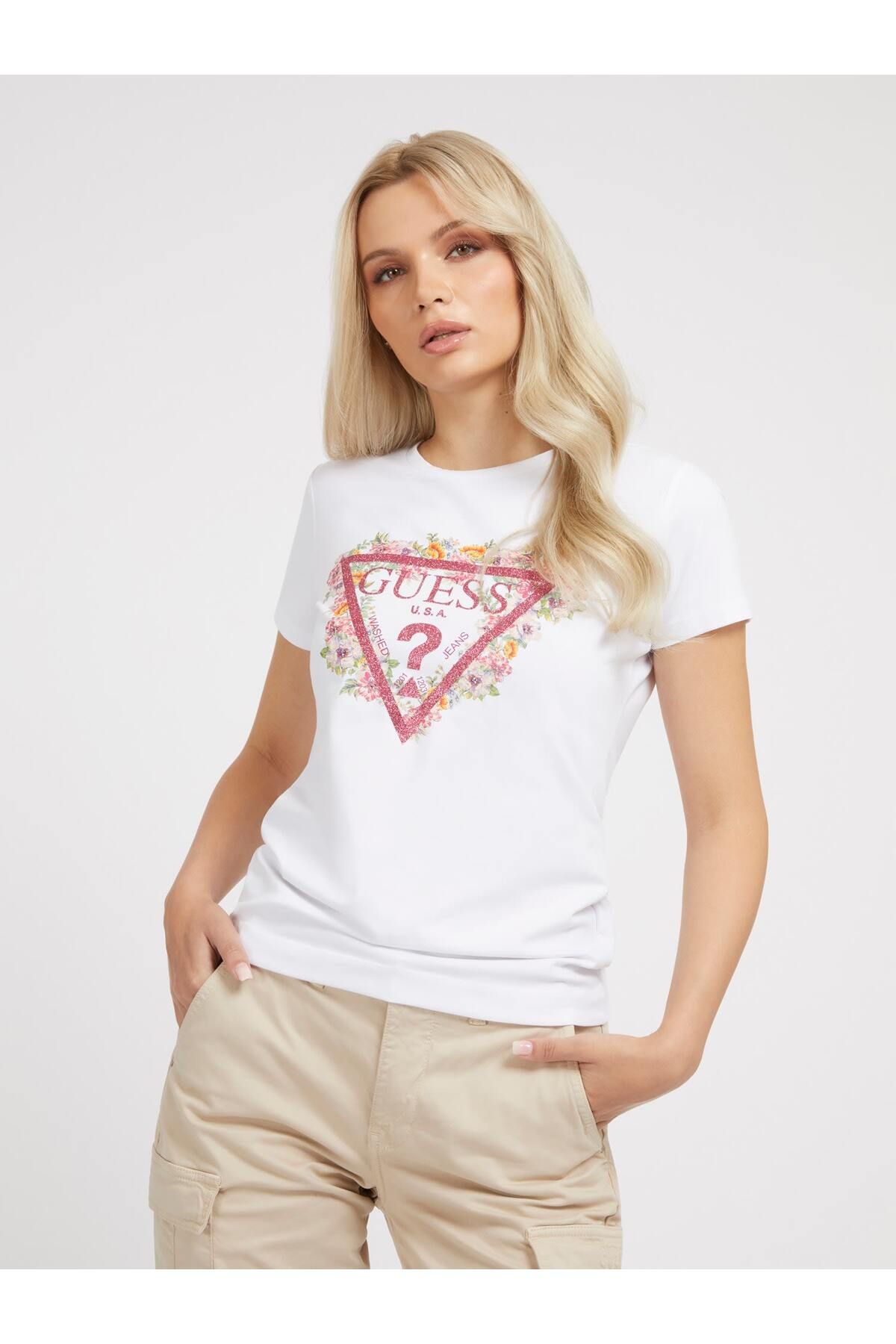 Guess Ss Cn Ruby Kadın Slim Fit T-Shirt