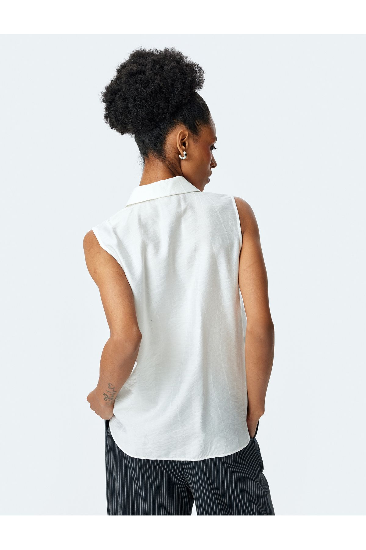 Koton-off white Viscose Sleeveless Shirt 4