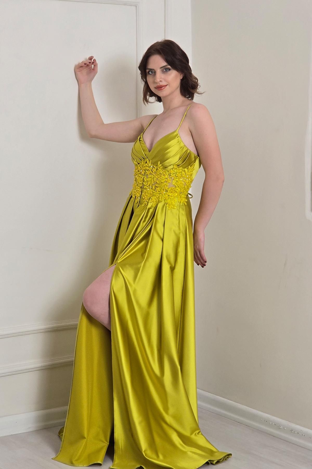 Yonca Moda Evi Yağ Yeşili Saten Aplikli İnce Askılı Yırtmaçlı Abiye 6077