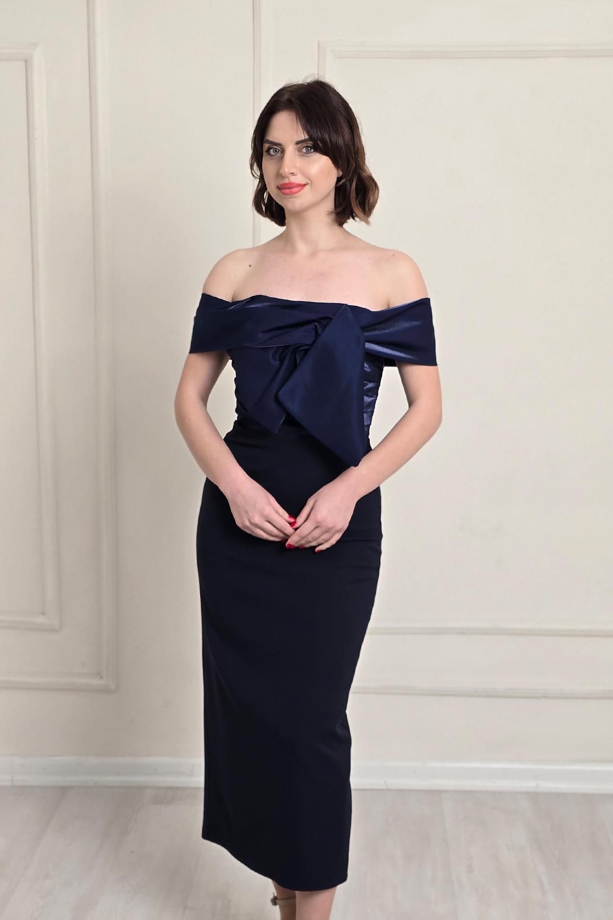 Yonca Moda Evi Lacivert Yaka Fiyonklu Abiye 8312