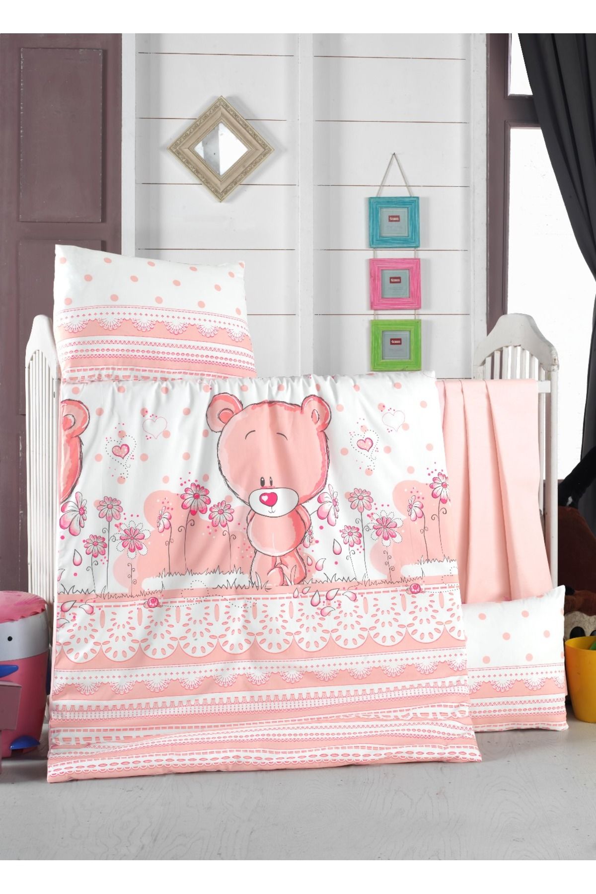 Recos Desenli Bebek Nevresim Set (Nevresim, Çarşaf, 2 Adet Yastık Takım)