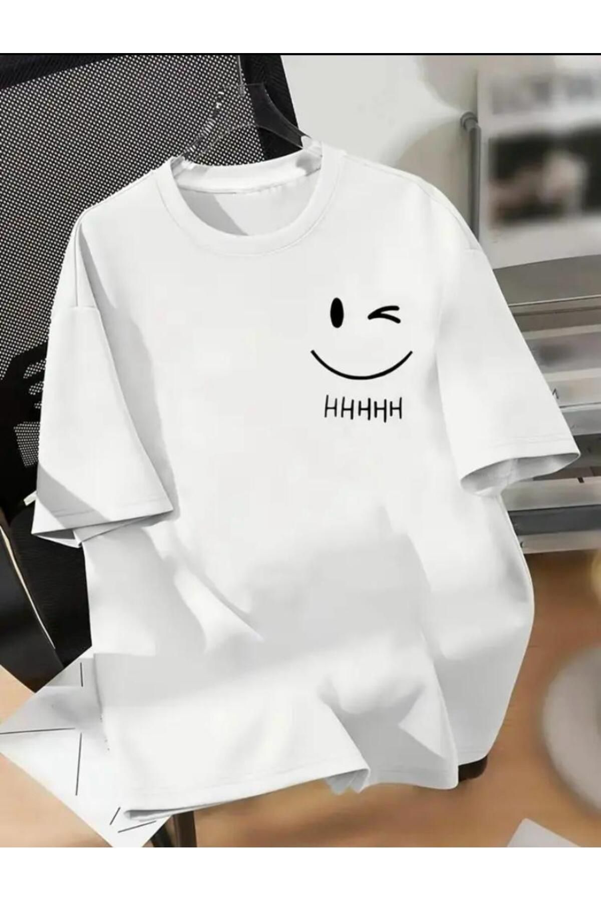 warn Gülen Emoji Baskılı Basic T-shirt
