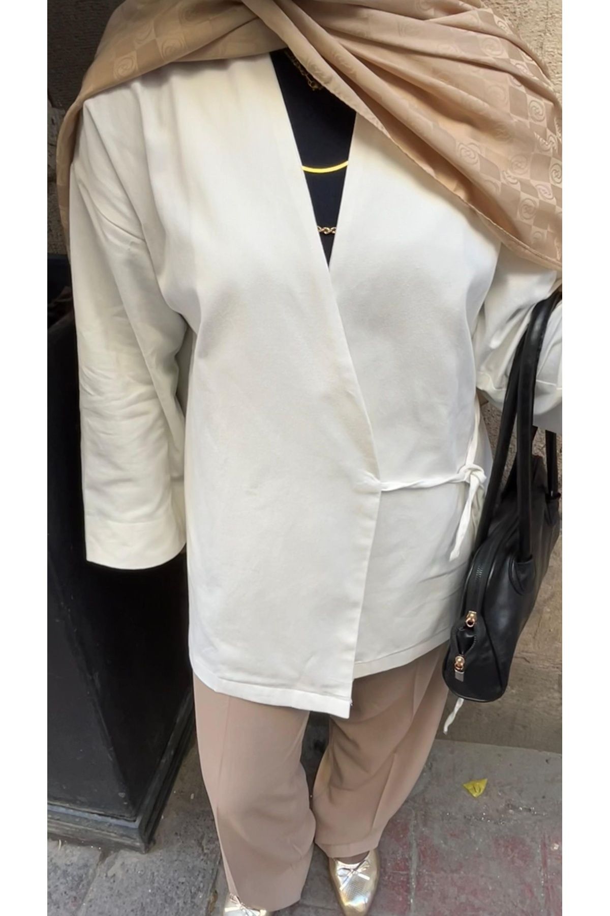 lamina Beyaz Yandan Bağlamalı kimono