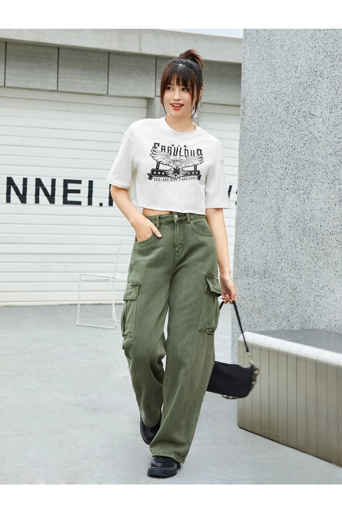 Hunors Sportswear & Company Kadın / Kız Crop Oversize Fabulous Baskılı Kısa