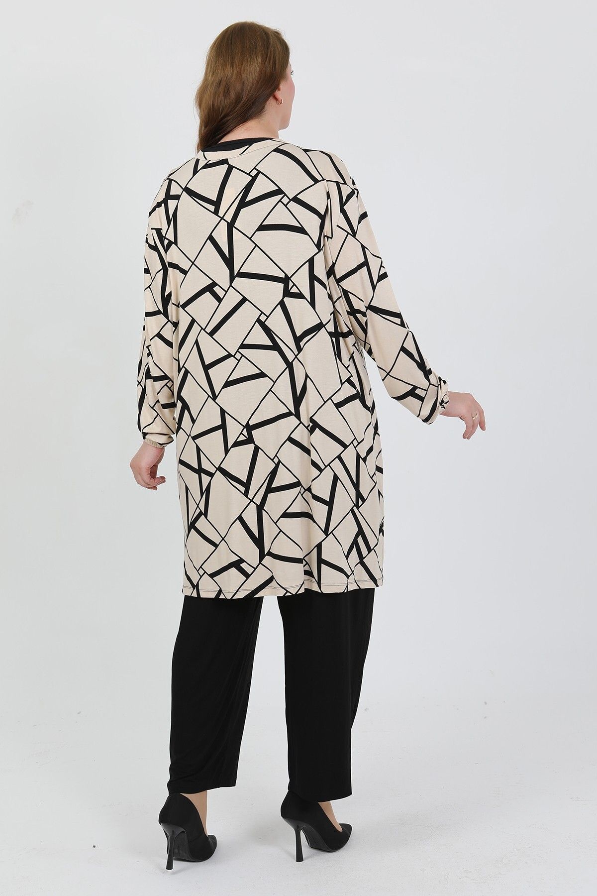 By Alba Collection-طقم نسائي مكون من قطعتين من الليكرا مقاس كبير 5