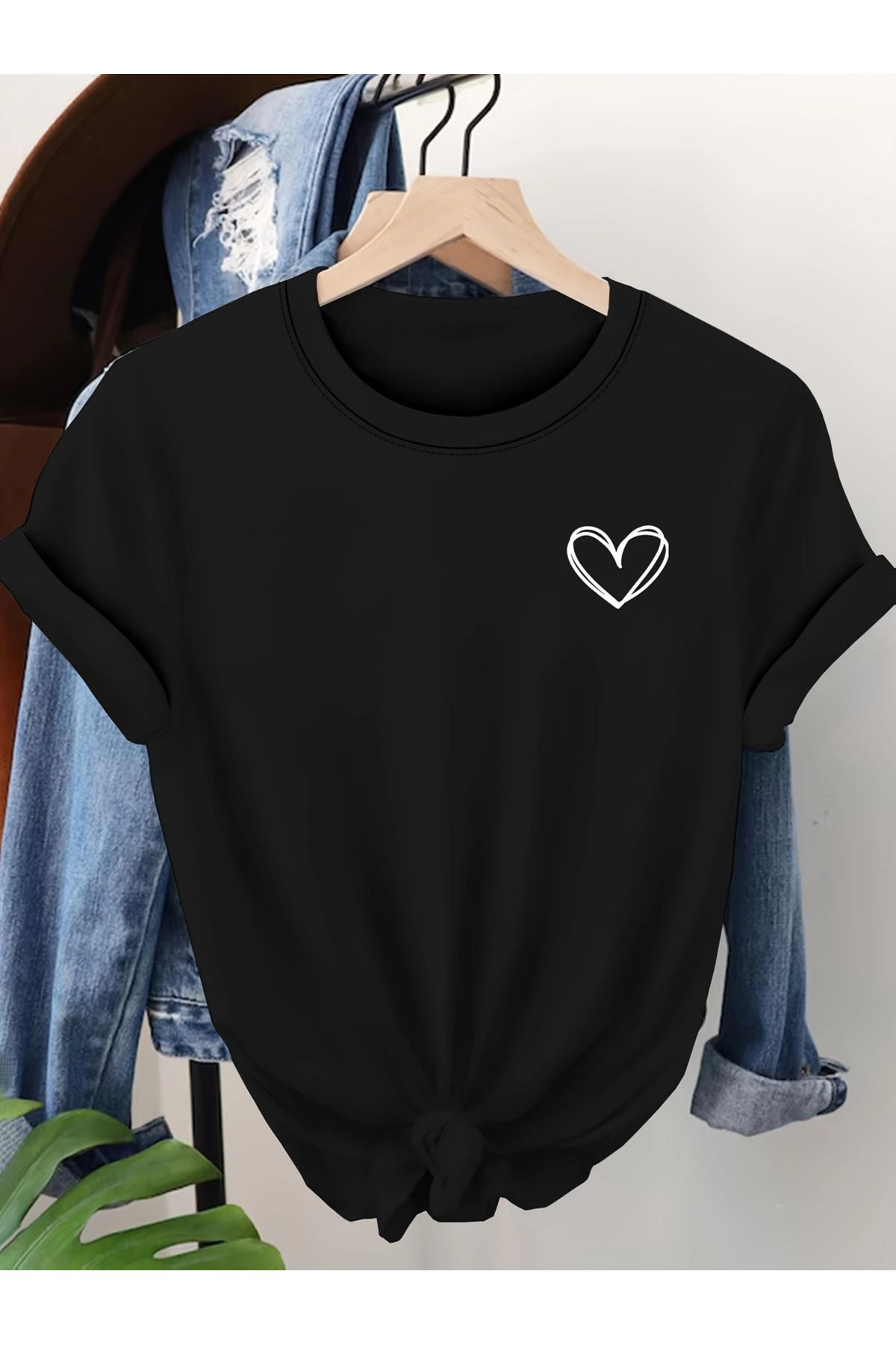 Boi Kalp Minimal Baskılı Kadın Pamuk T-shirt