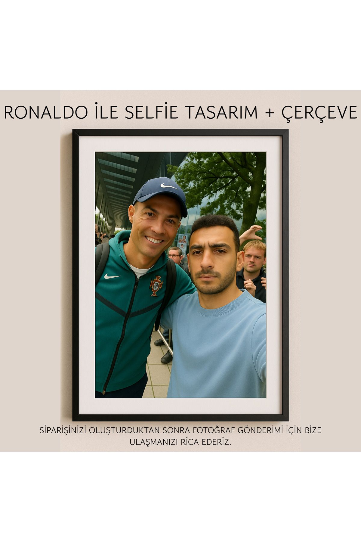 Spurvy Kişiye Özel Ronaldo ile Selfie Tasarım + 10X15 Çerçeve