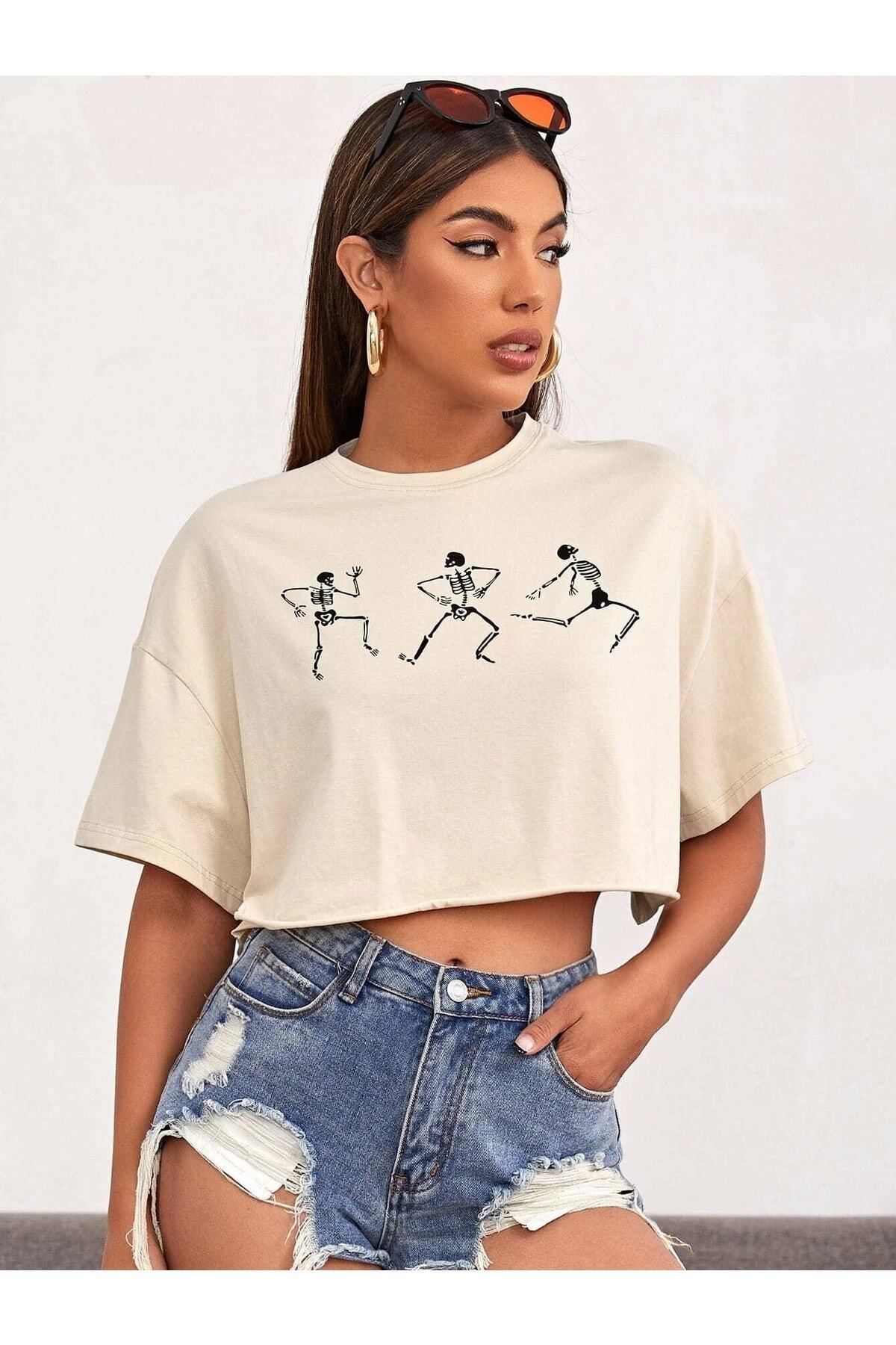 Boi Kadın / Kız Crop Oversize Dans Eden Iskeletler Baskılı