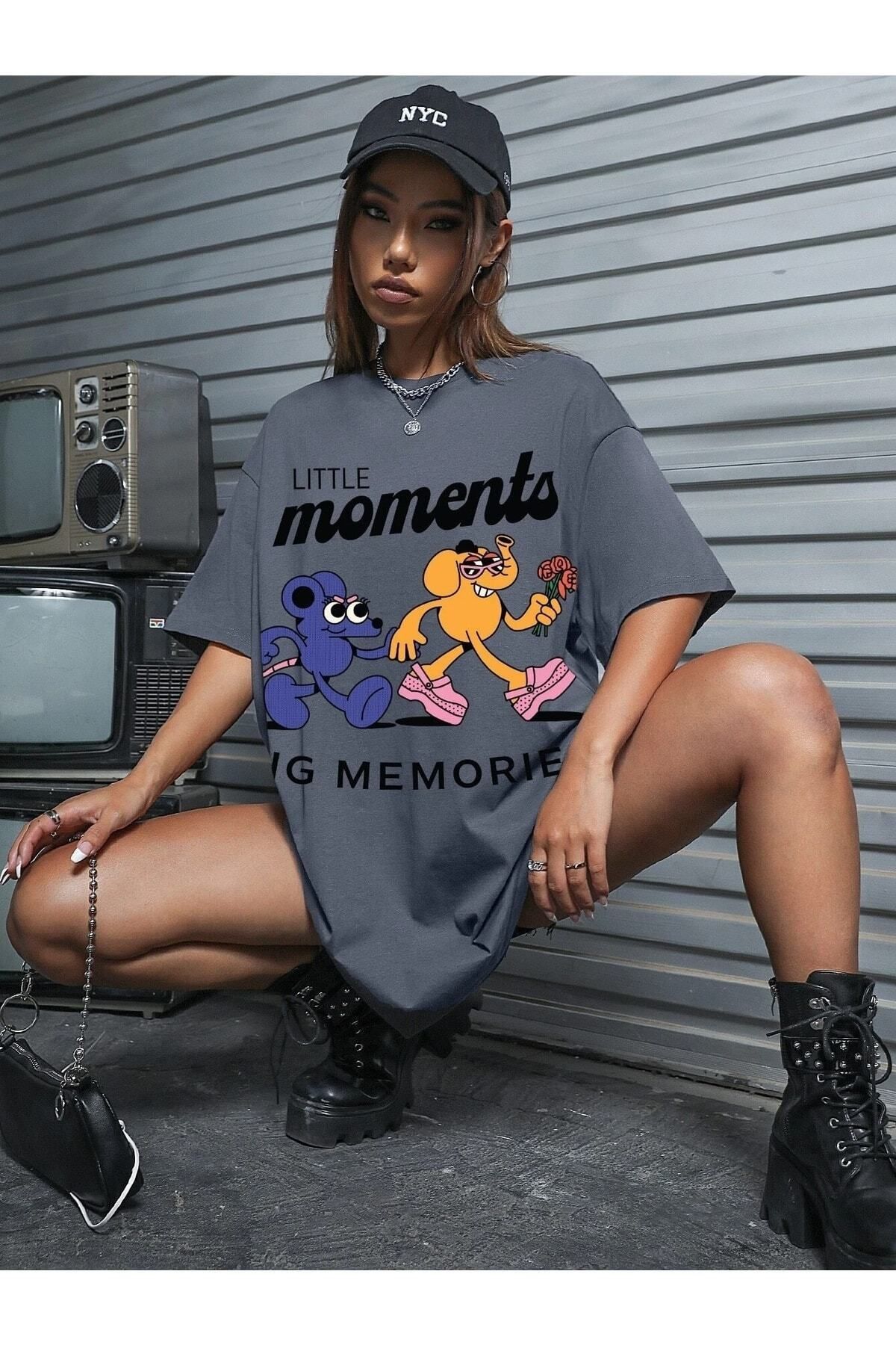 Hunors Sportswear & Company Kadın / Kız Füme Moments Baskılı Oversize T-shirt