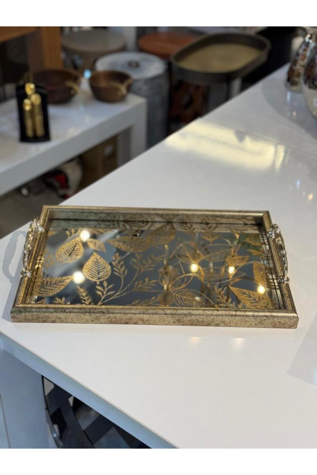 ÇIRPAN EV ALTIN ESKİTME DAL DESEN DİKDÖRTGEN TEPSİ 45X30CM