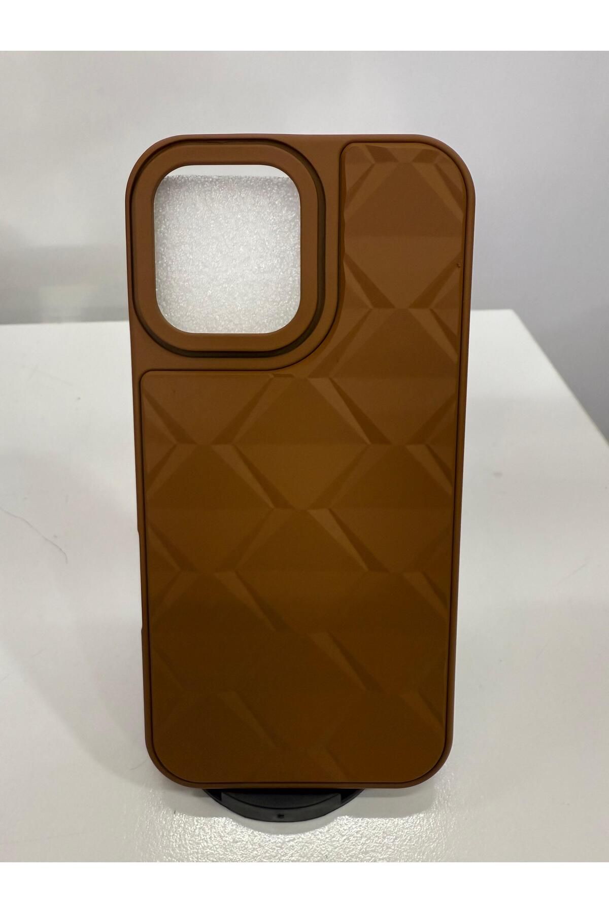 İnci İphone 16 desenli sert kılıf