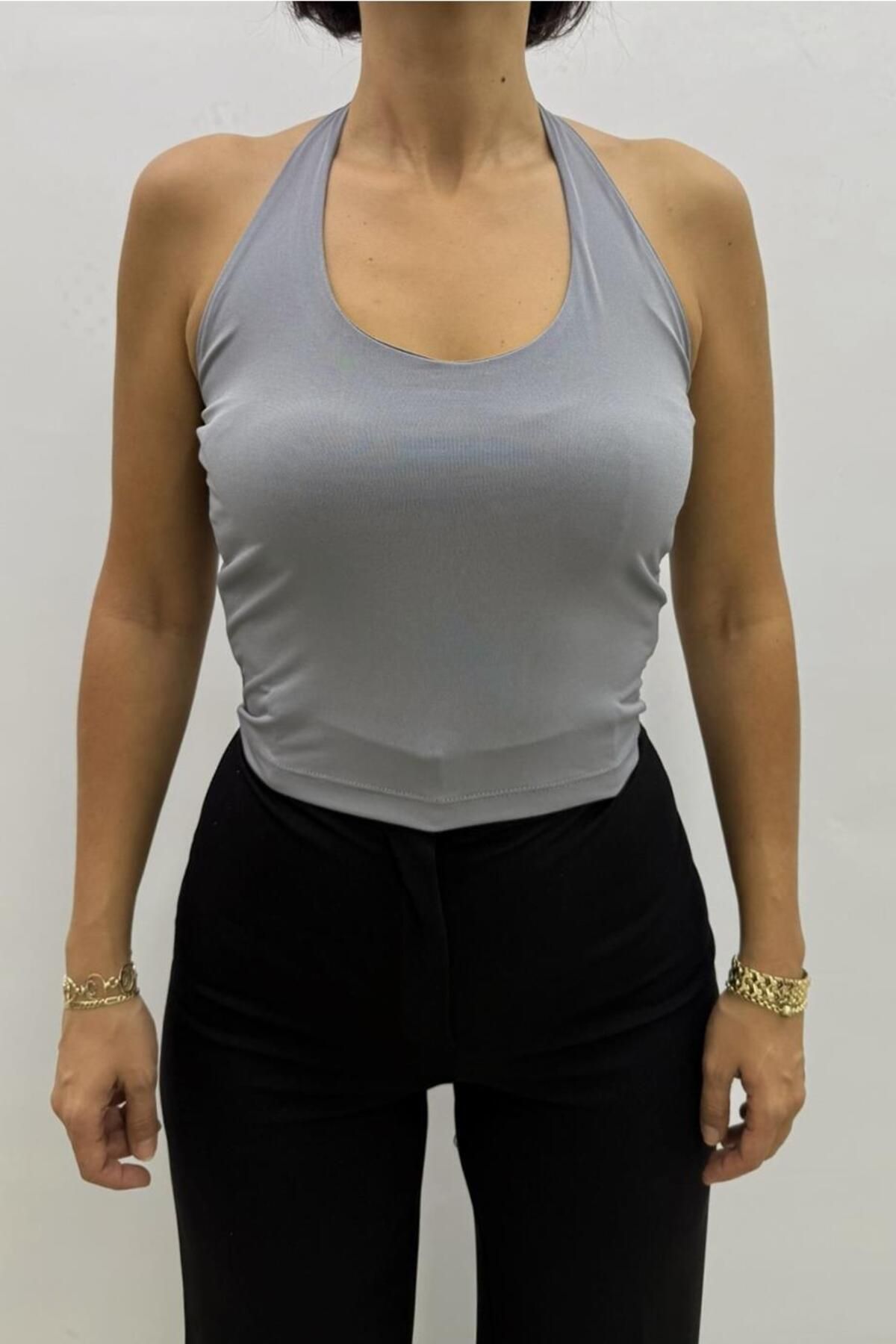 Flame İstanbul Butik Boyundan Geçmeli Gri Sandy Bluz - DIS4697