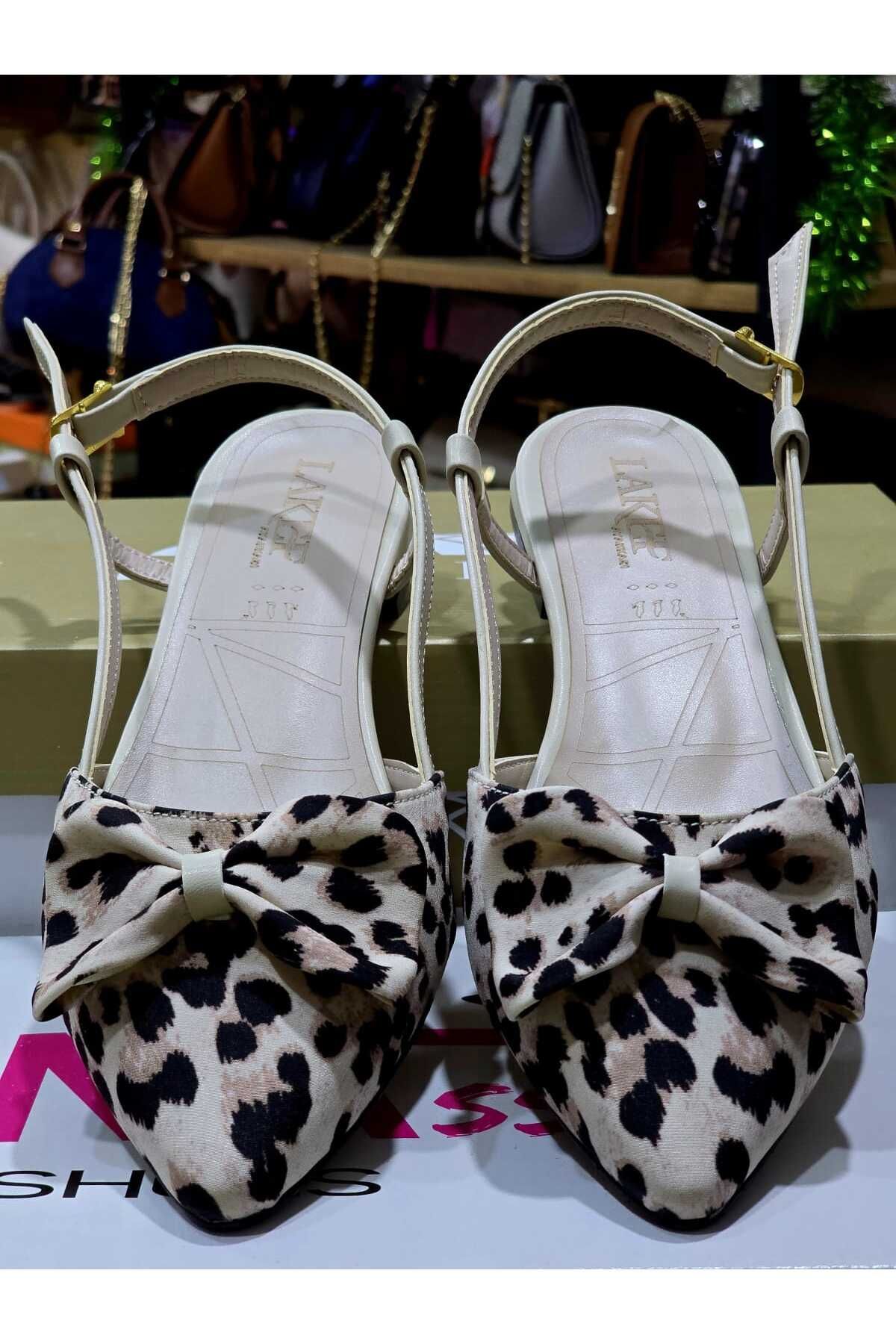 Shoes'n Leopar Desenli Fiyonklu Kadın Saten Ayakkabı