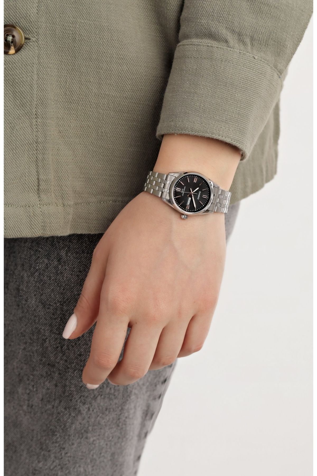 Casio-Ceas Dama, Casio, Collection LTP-13 LTP-1335D-1A2 3
