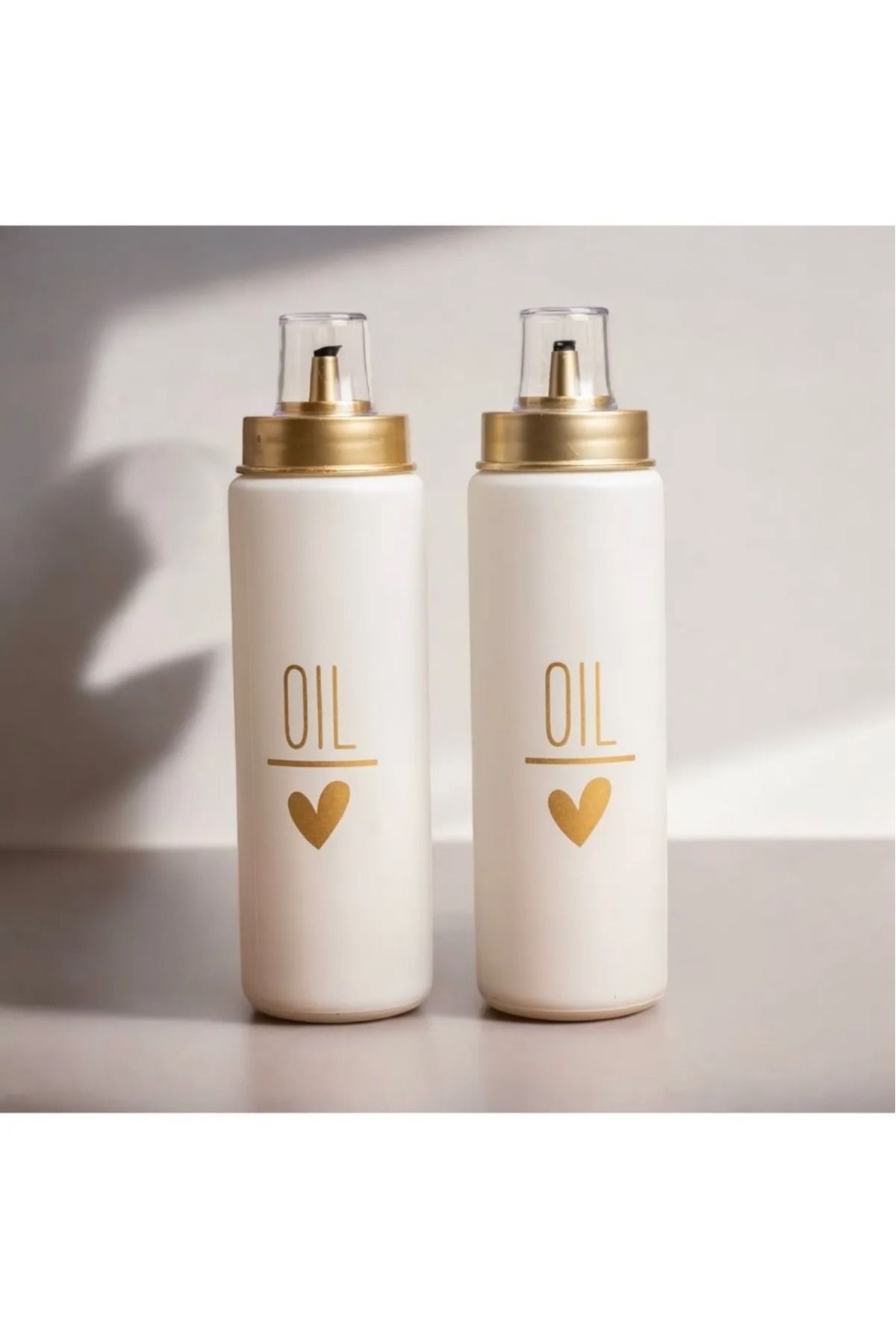 Golden Era 2'li Cam Yağdanlık Seti – 550 ml Damlatmaz Kapaklı “OIL” Tasarımlı Şık Yağlık (Siyah & Beyaz)