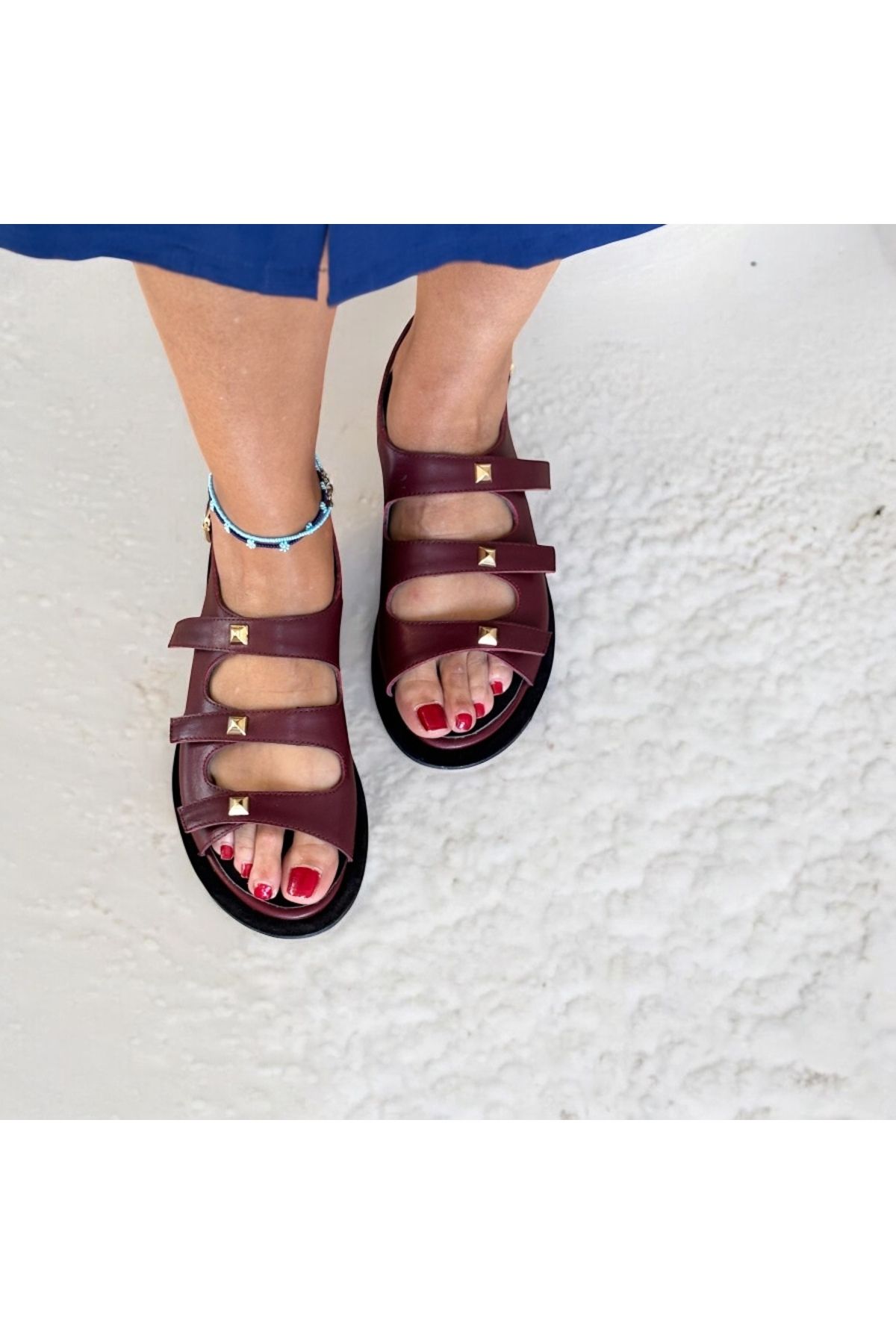 NEVE SHOES Bordo Hakiki Deri Gold Aksesuarlı Günlük Rahat Sandalet