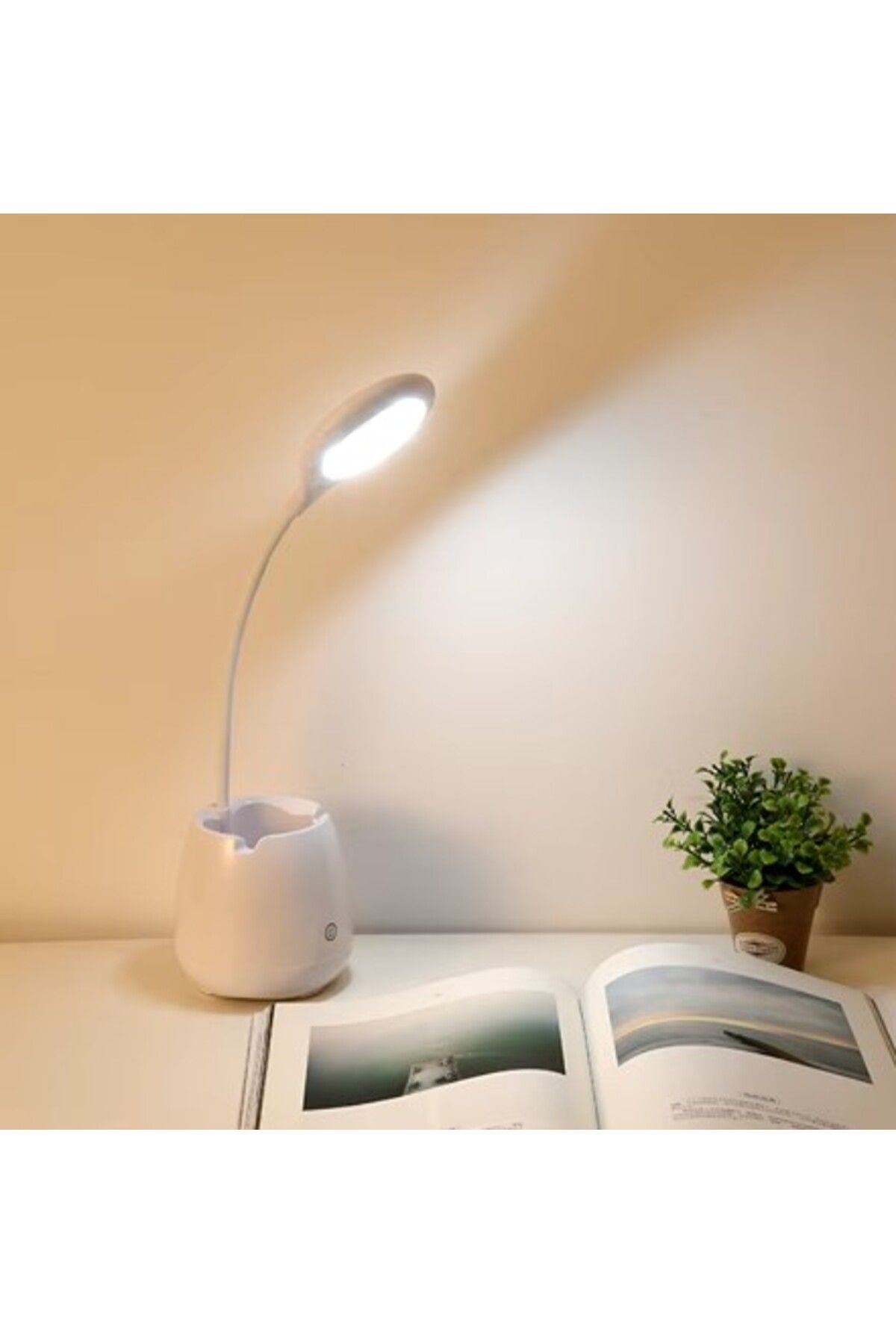 RiverWorld River World Masaüstü Kullanıma Uygun USB Şarjlı Lamba Halka Model Led