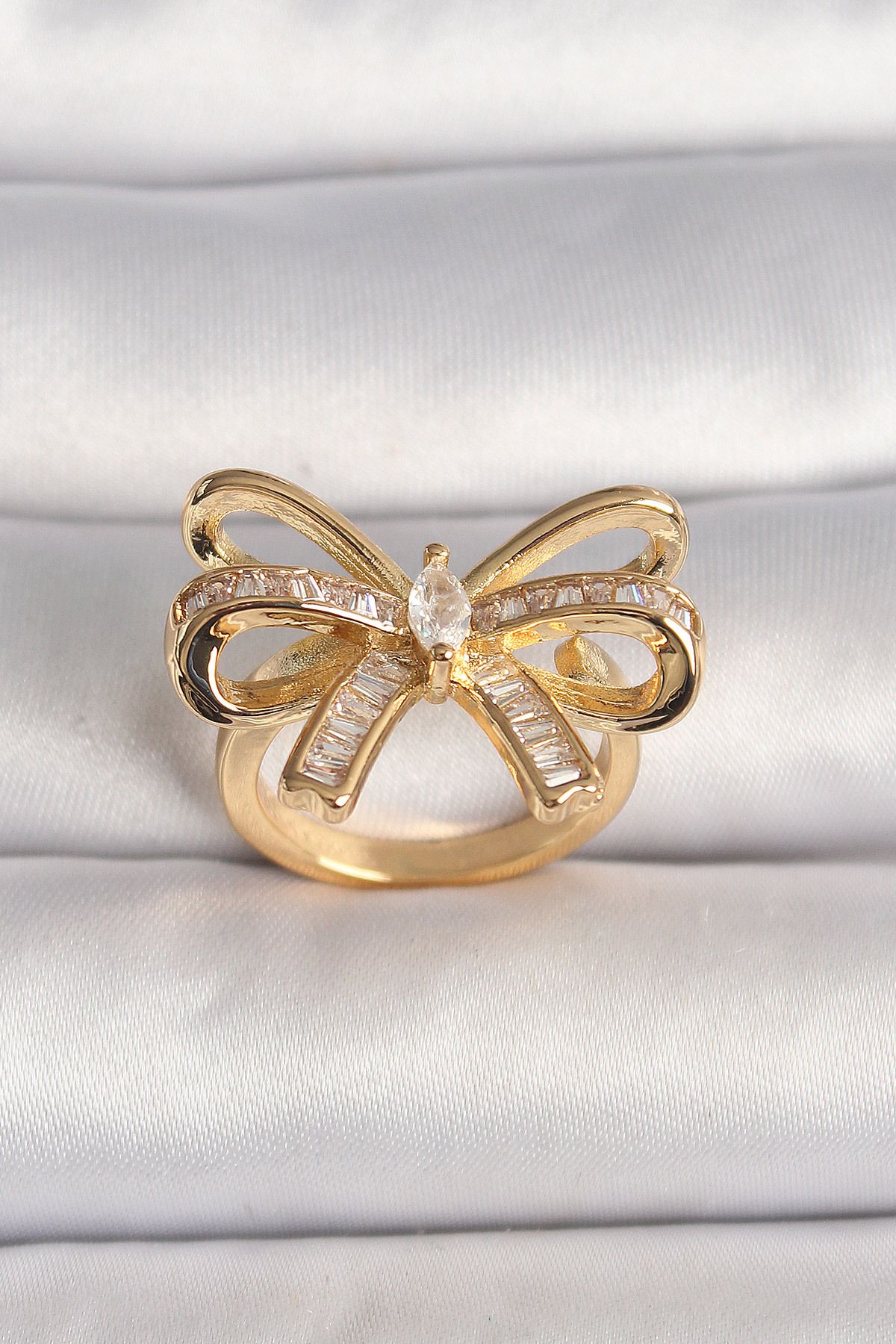 ÖYKÜ VE YİĞİT Pirinç Gold Renk Ayarlanabilir Zirkon Taşlı Kurdele Model Kadın Yüzük - TJ-BYK3592