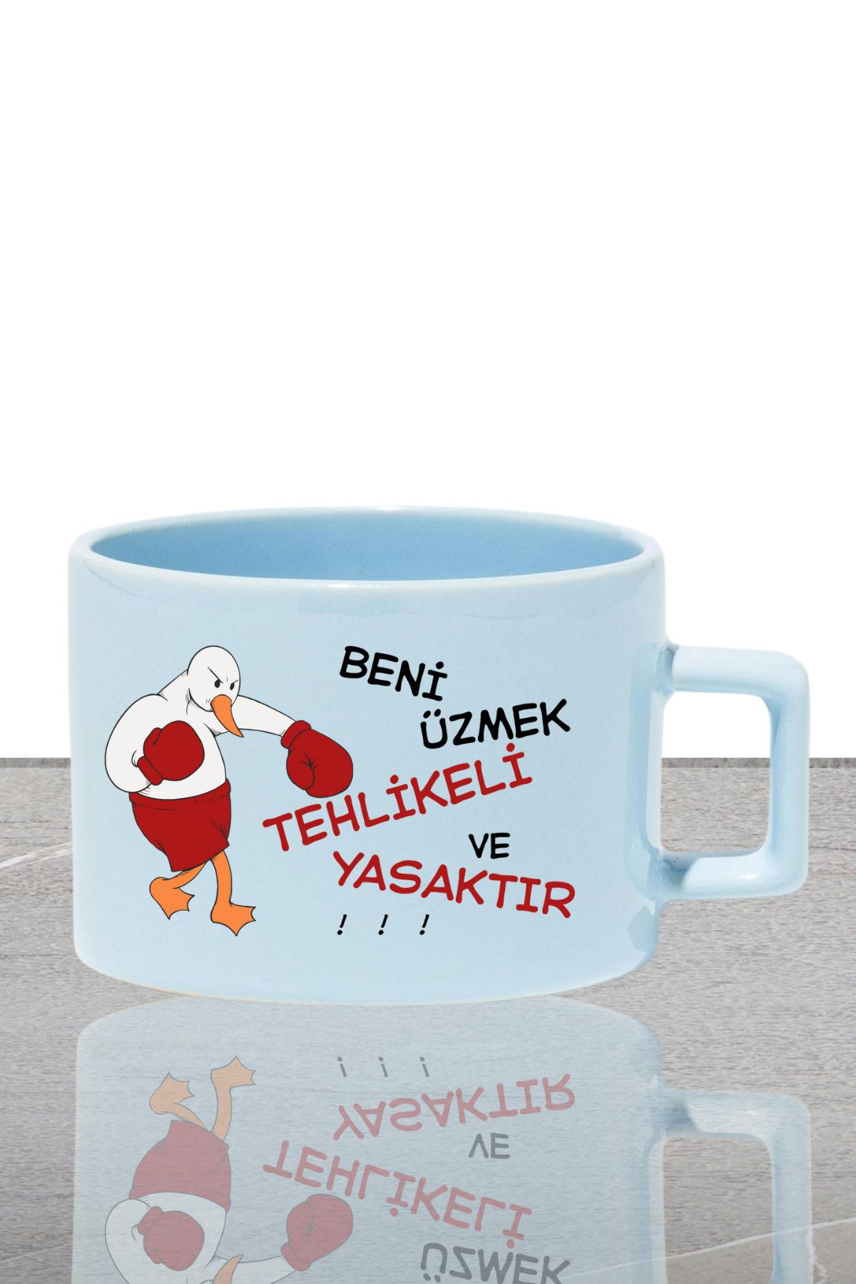 qoeuyl boutique Beni Üzmek Tehlikeli ve Yasaktır Baskılı Eğlenceli Hediyelik Pastel Renkli Dikdörtgen Kulplu Fincan