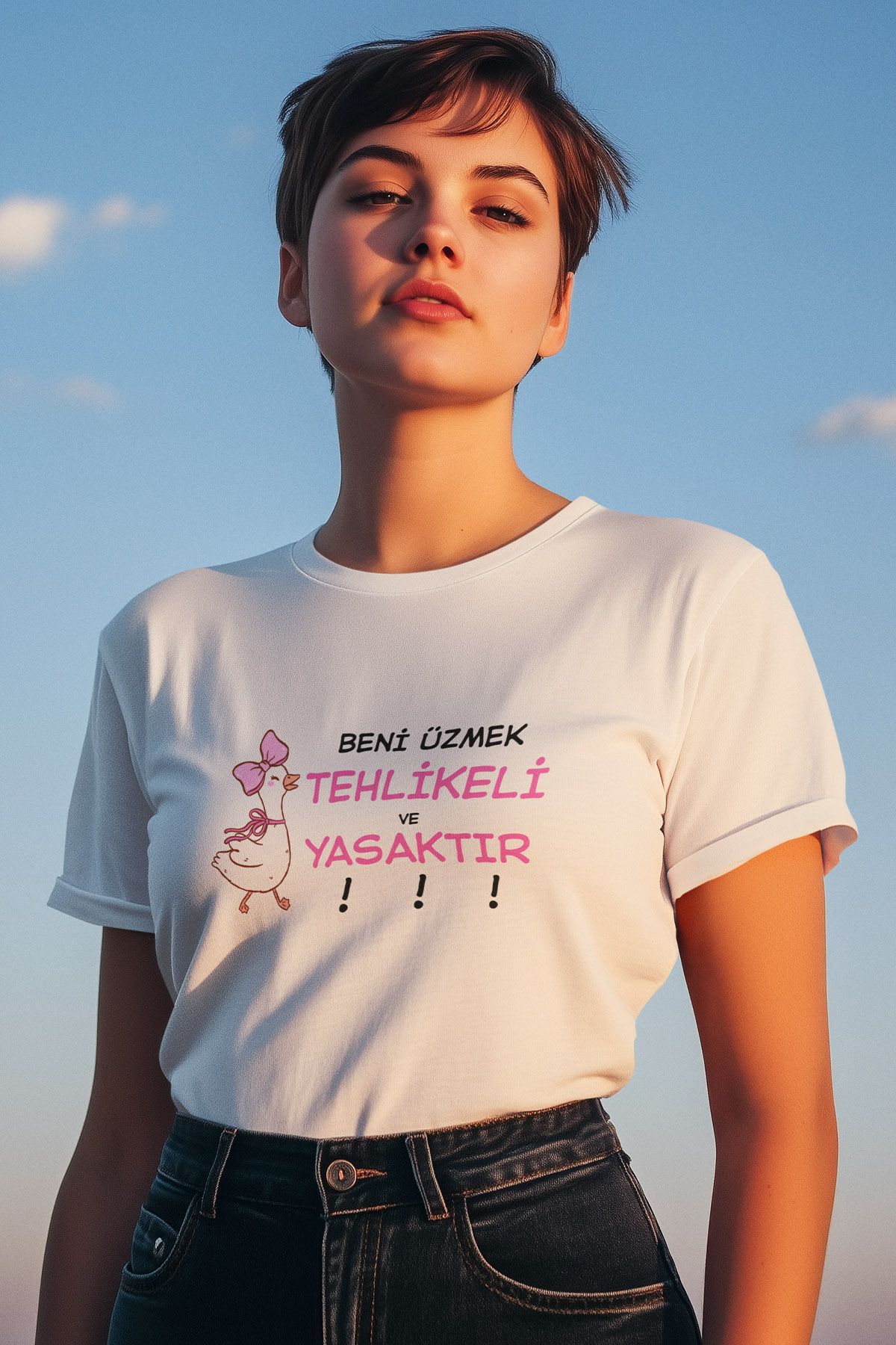 qoeuyl boutique Beni Üzmek Tehlikeli ve Yasaktır Baskılı Eğlenceli Hediyelik Regular Fit Pamuklu Unısex Tişört