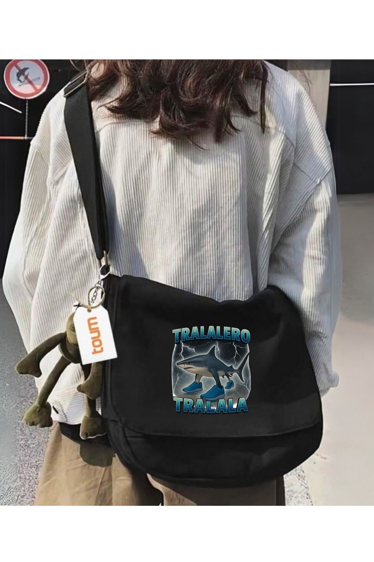 Toum Tralalero Tralala Baskılı Unisex Postacı Çantası